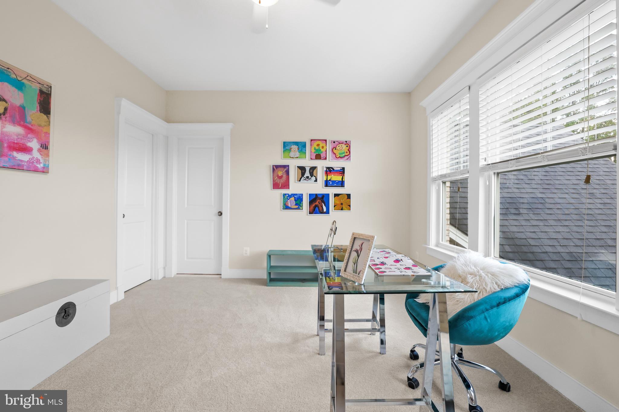 NEAR FALLS CHURCH - Residential