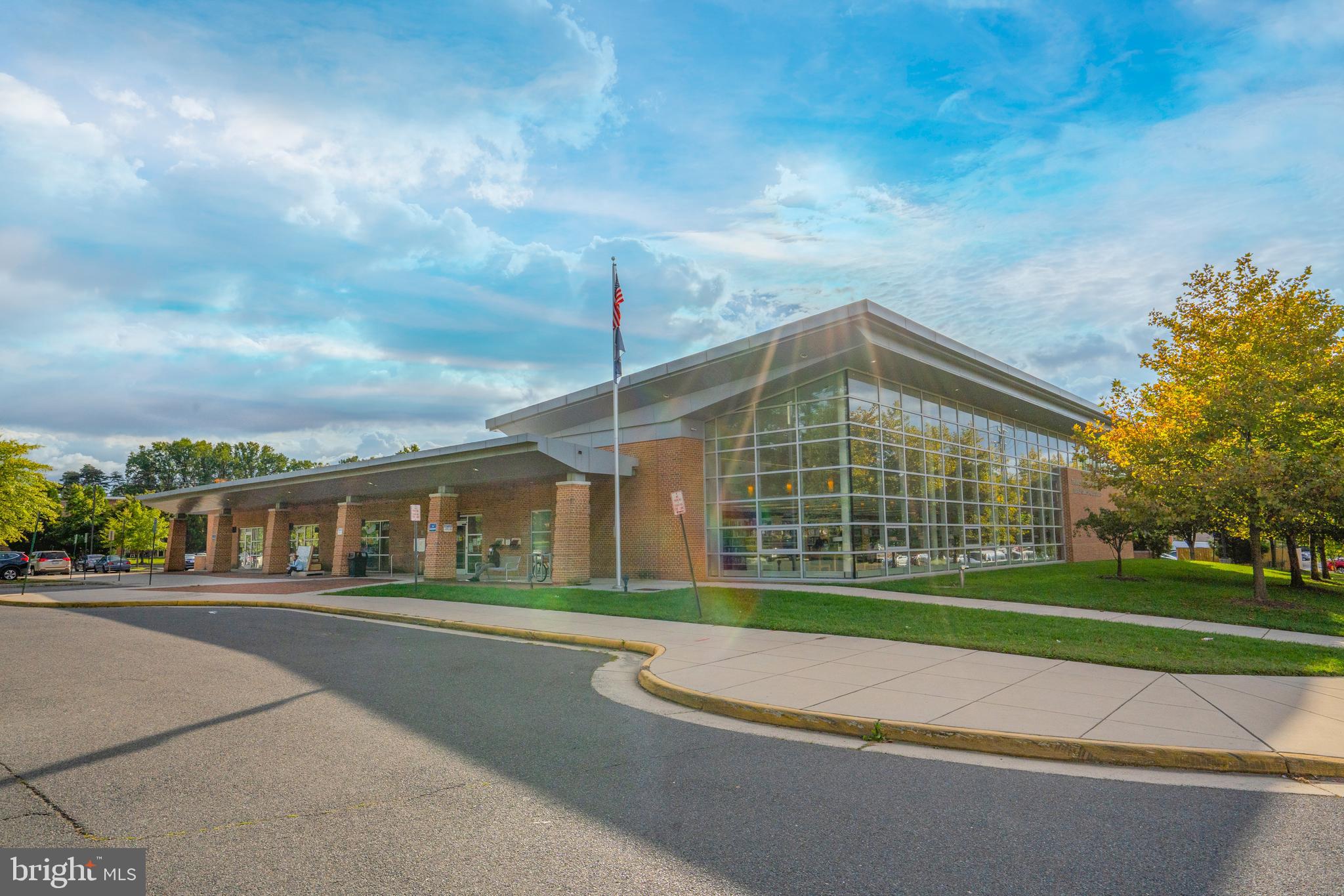 NEAR FALLS CHURCH - Residential