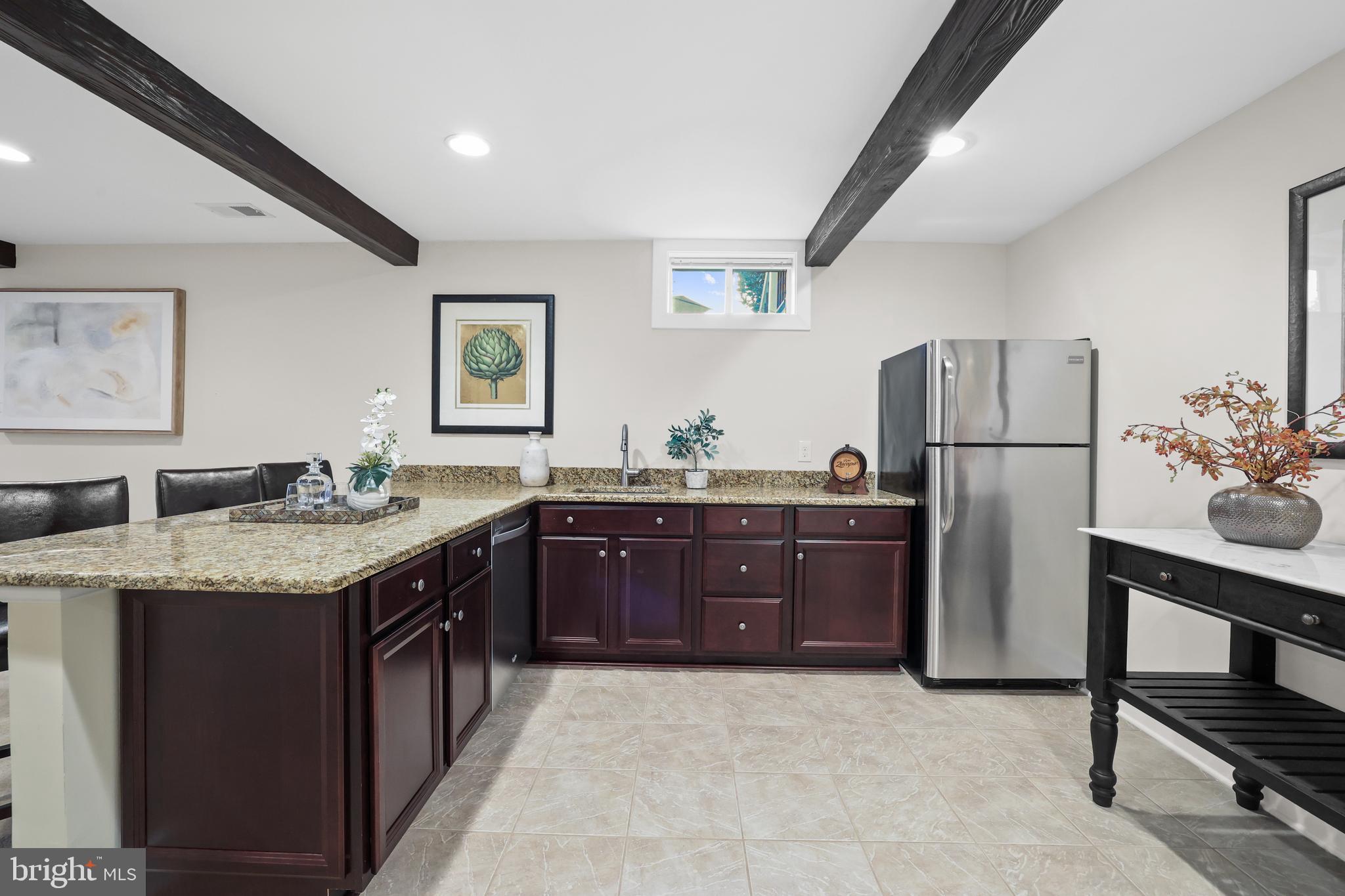 NEAR FALLS CHURCH - Residential