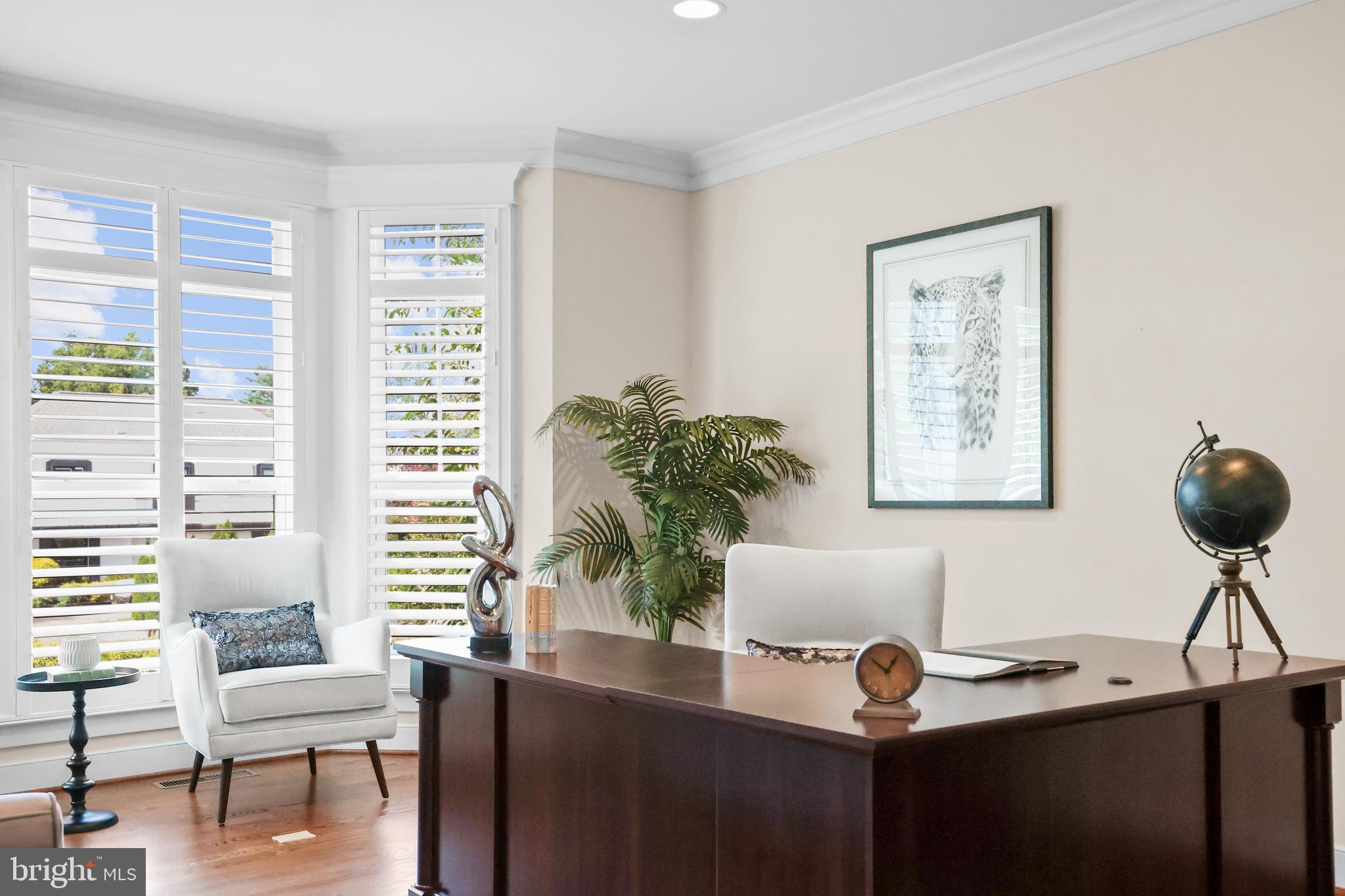 NEAR FALLS CHURCH - Residential