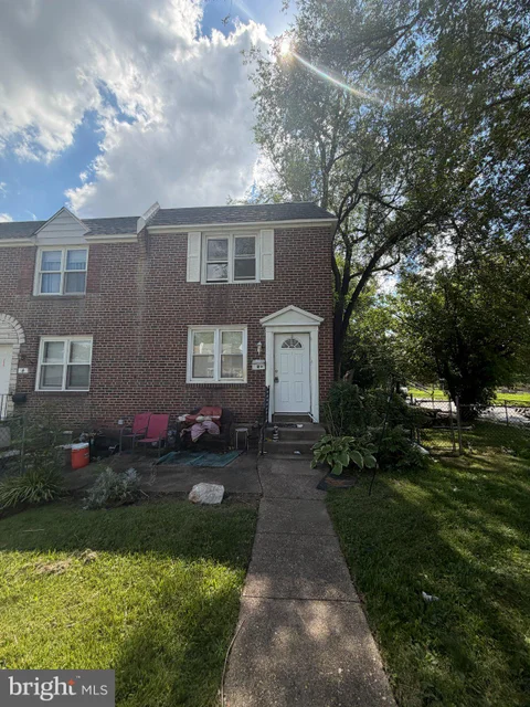 2 Ashbourne Road, Darby, PA 19023 - #: PADE2125800