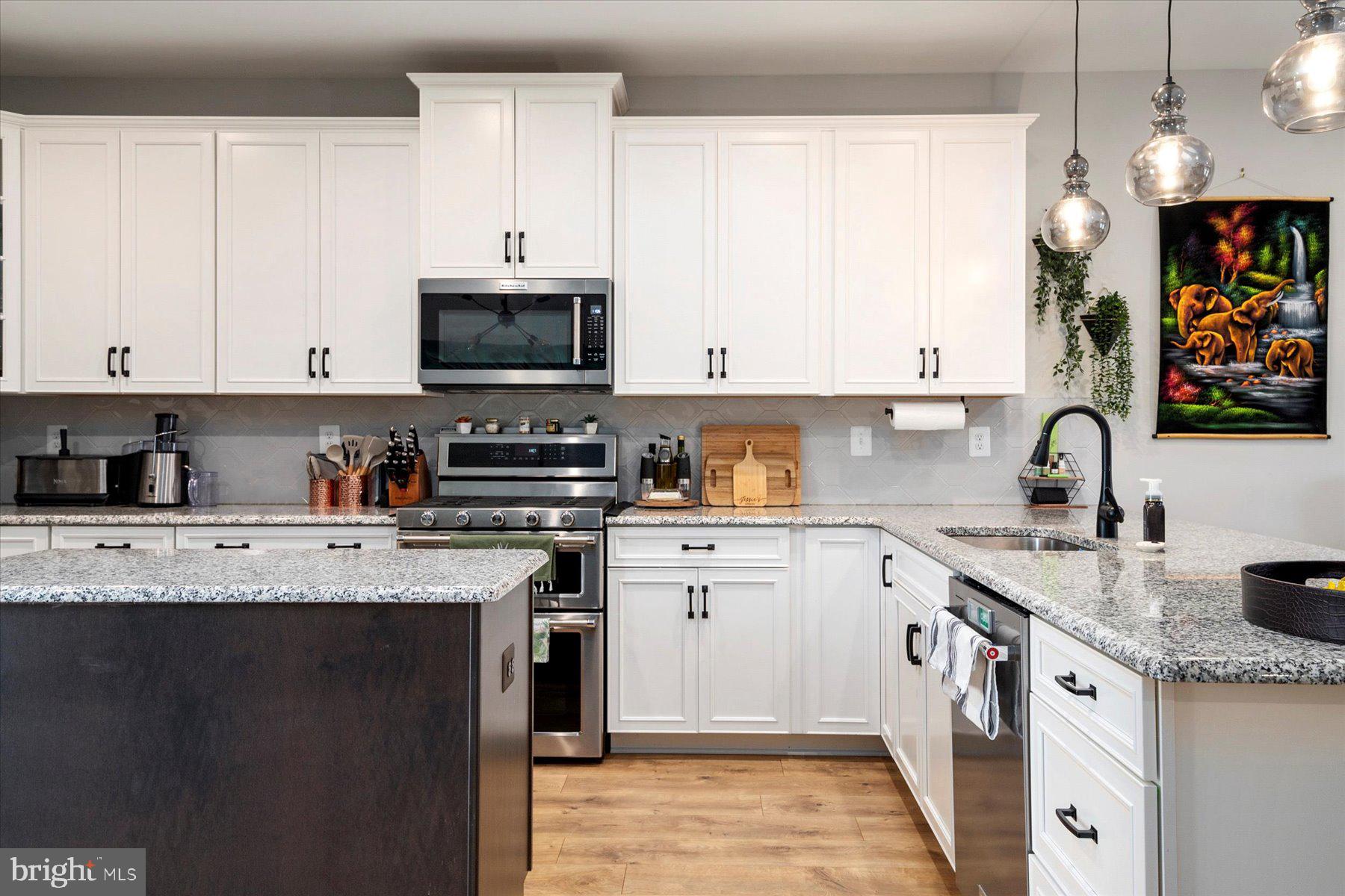 THE RIDGES - Residential Lease