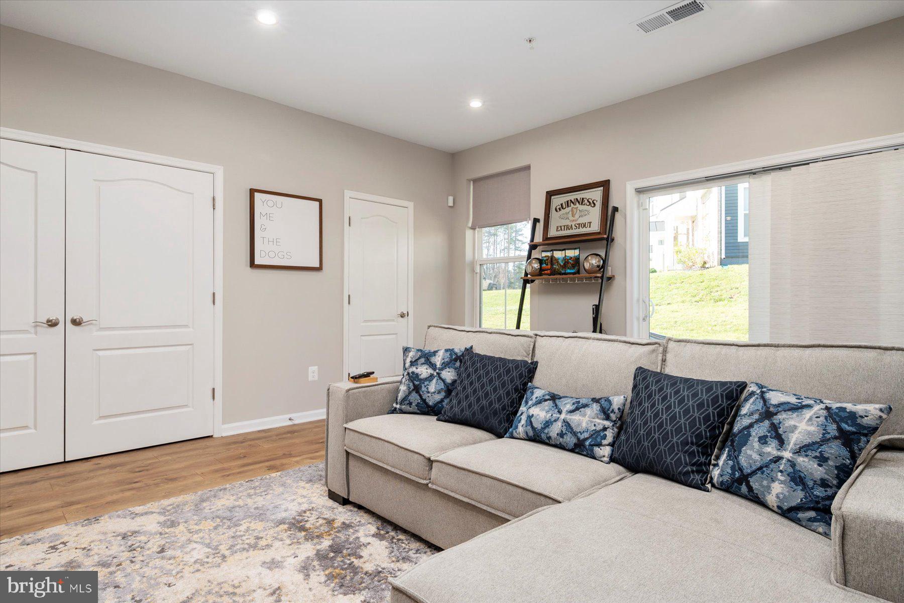 THE RIDGES - Residential Lease