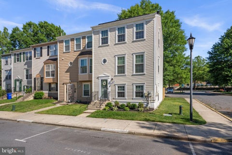 Townhouse For Sale - 14858 London Lane<br/> BOWIE, MD 20715
