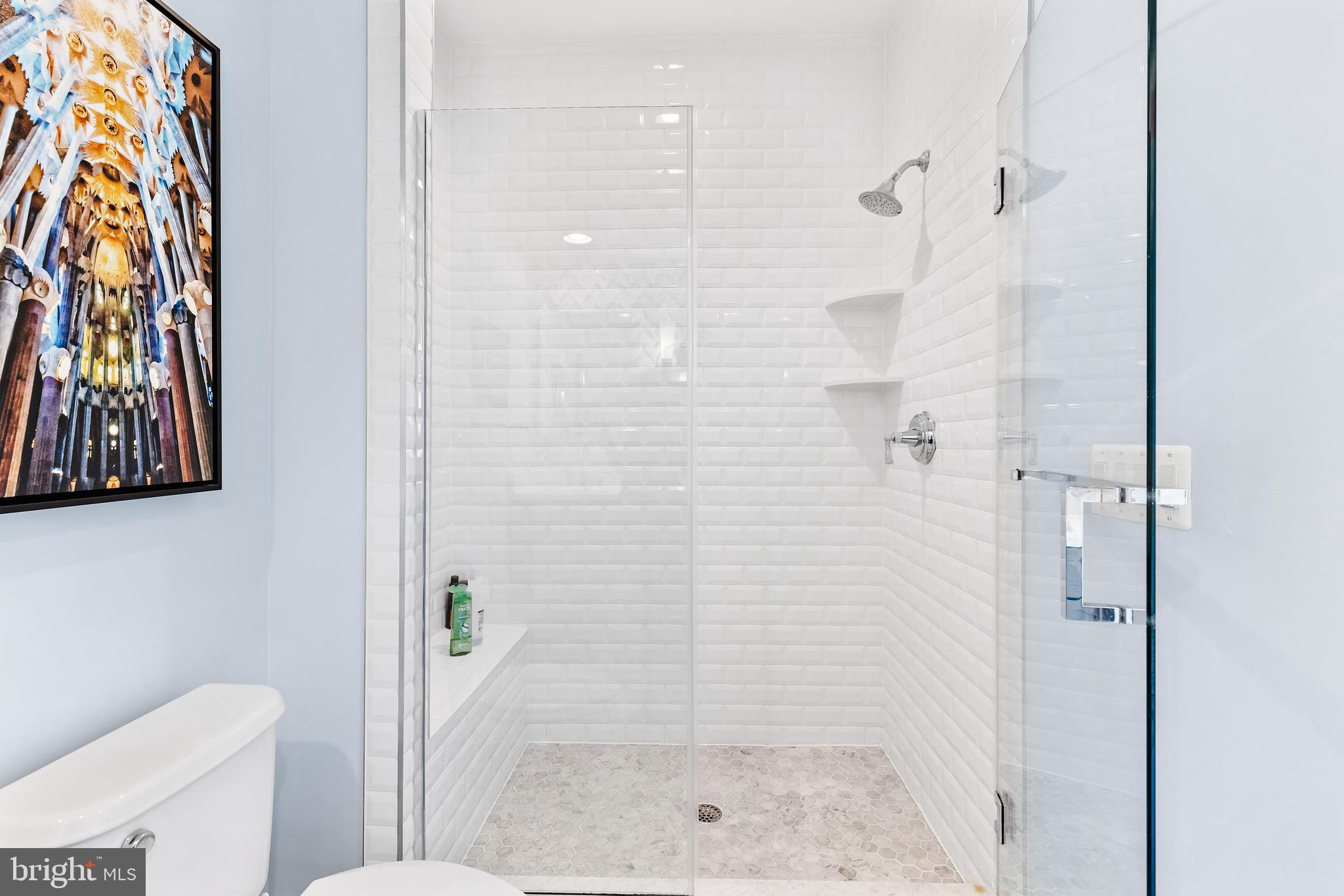 LOCUST POINT - Residential