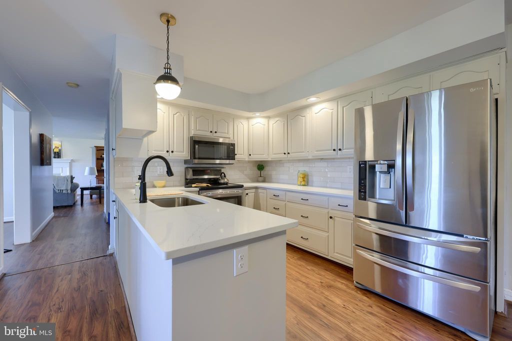 Photo of 138 STONE QUARRY RD, LEOLA, PA 17540 (MLS # PALA2032408)