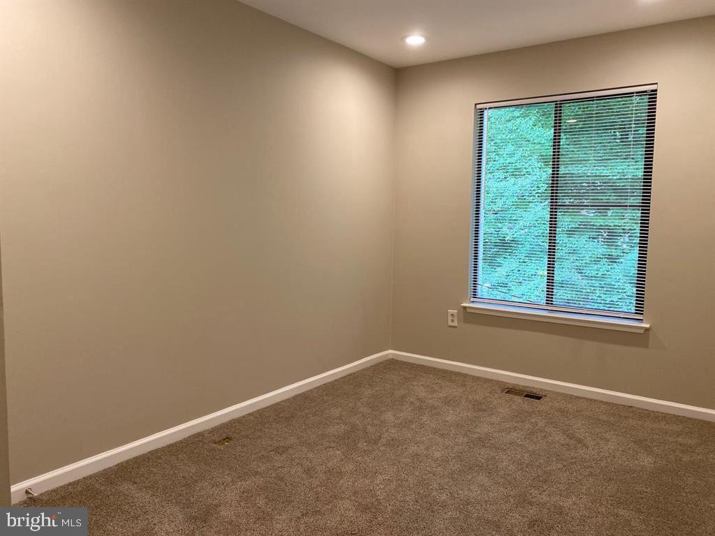 FAWCETT FARMS - Residential Lease