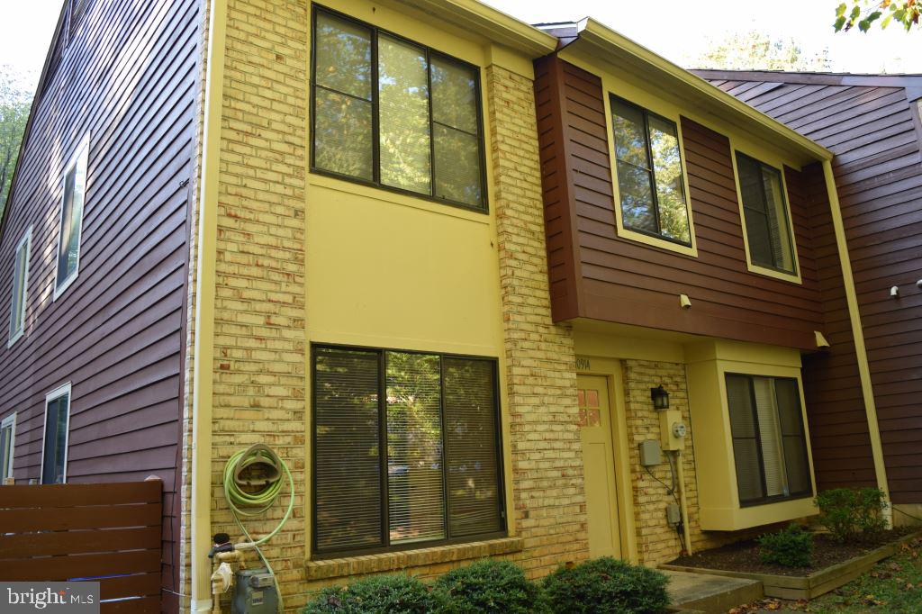 FAWCETT FARMS - Residential Lease