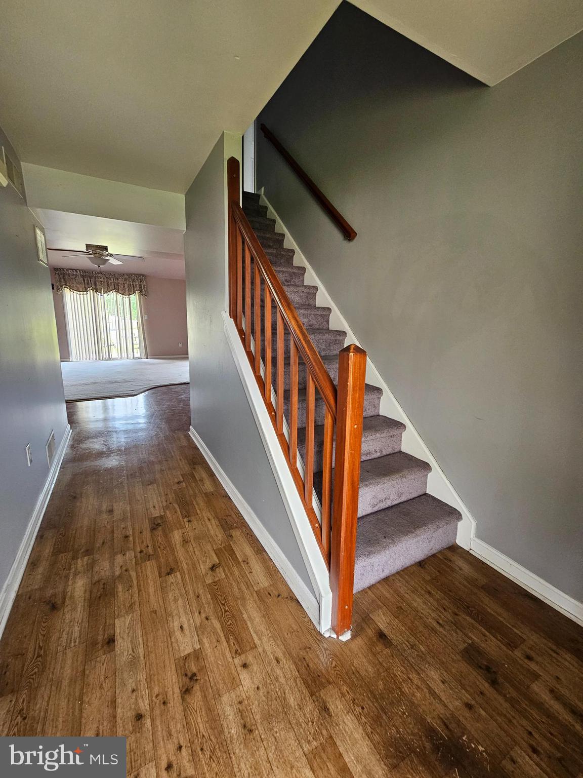 310 FARMVIEW LANE