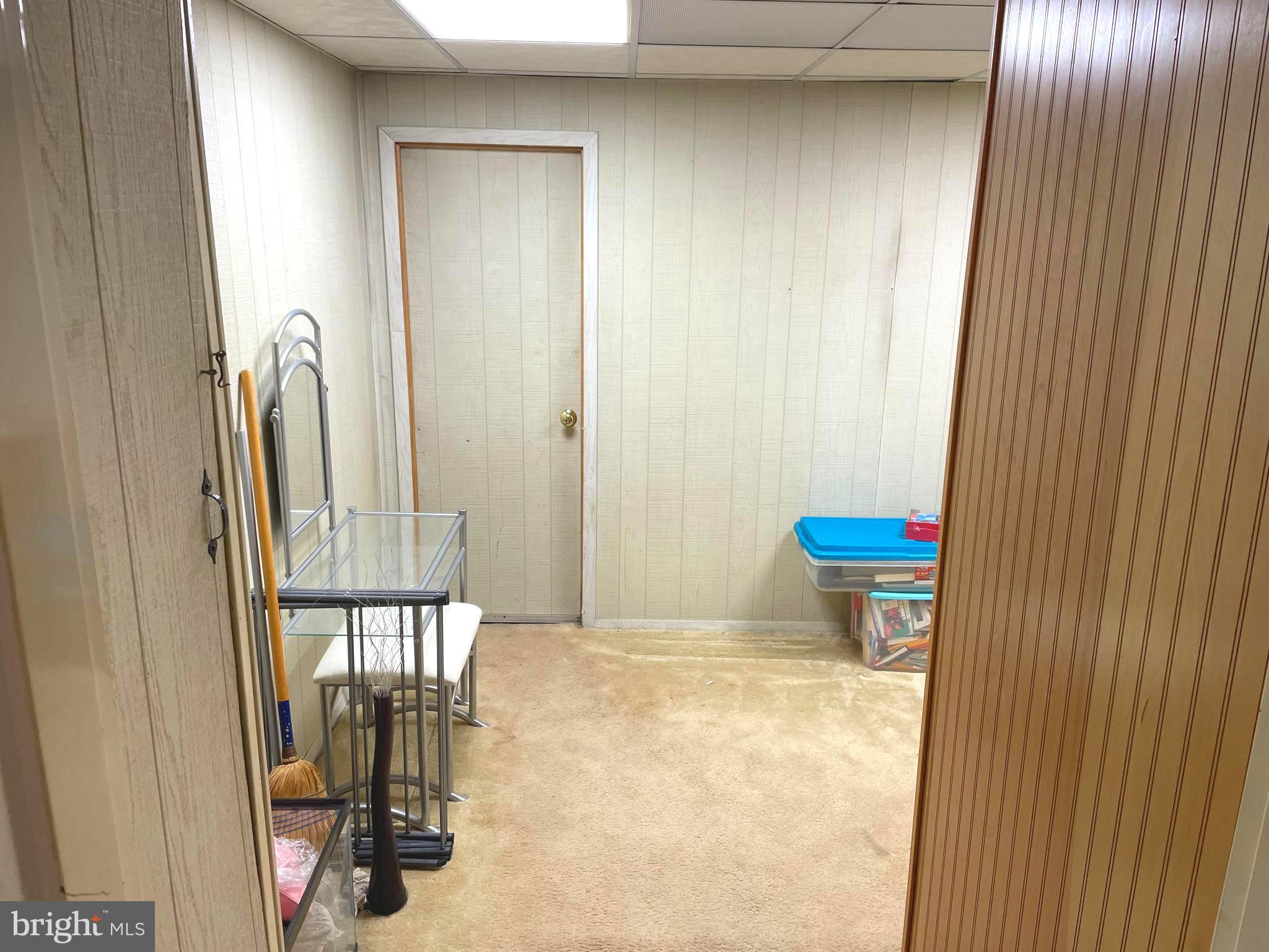 NESHAMINY VALLEY - Residential