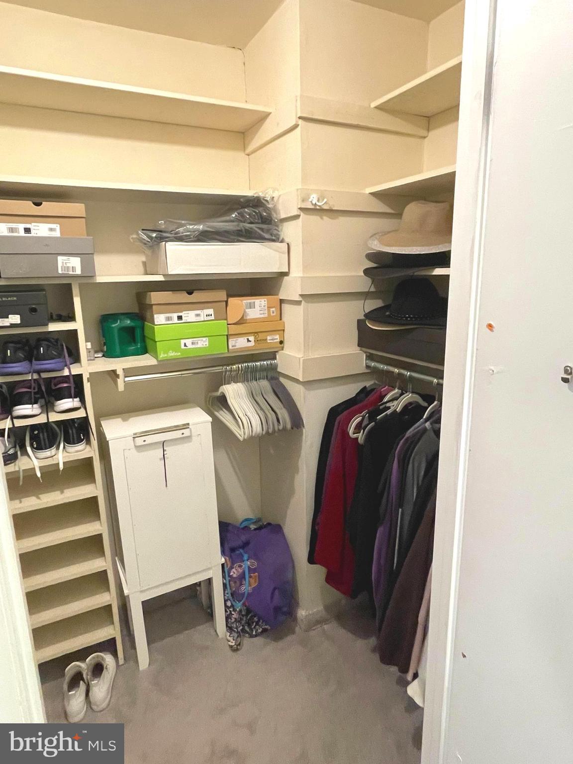 NESHAMINY VALLEY - Residential