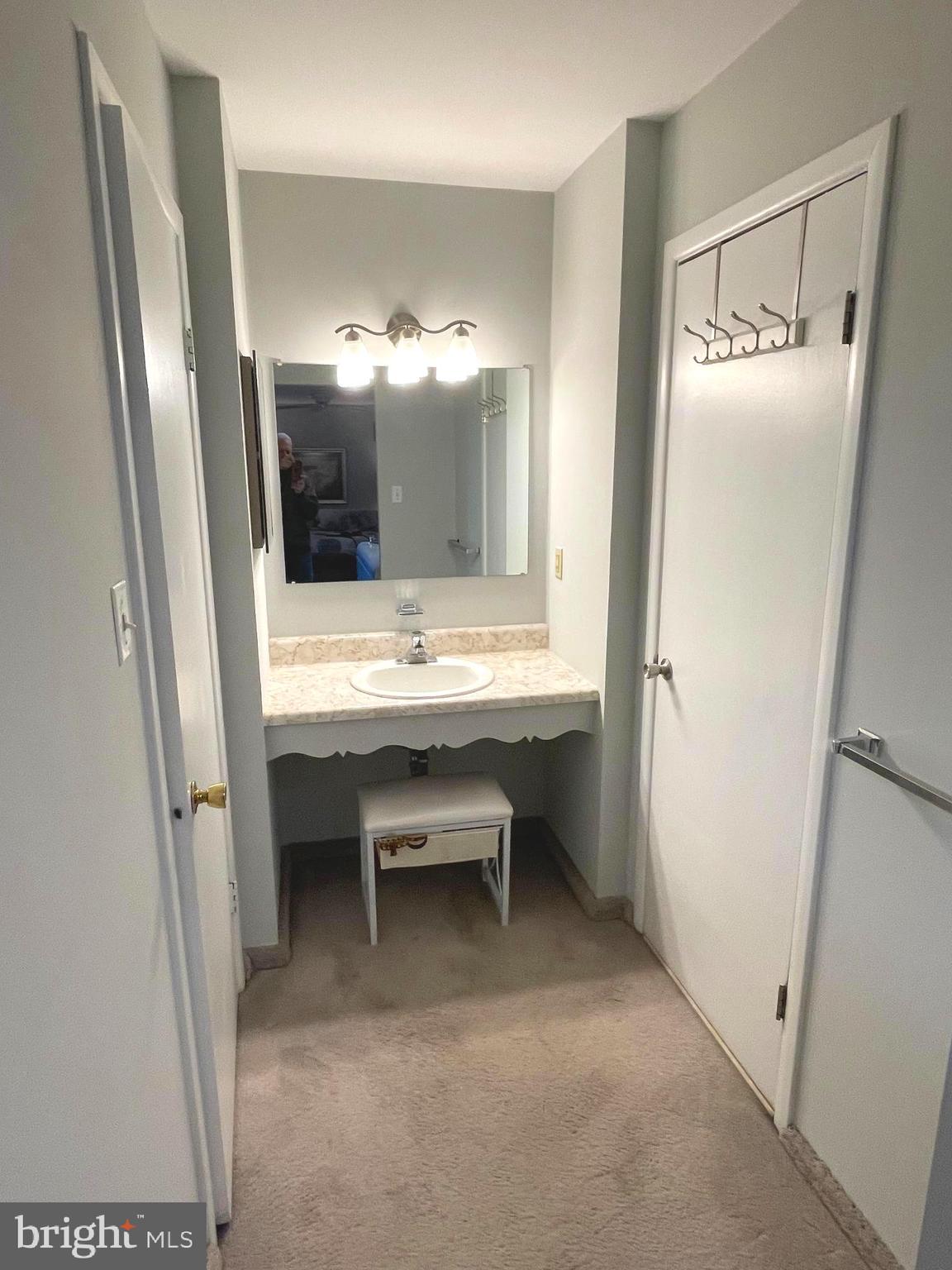 NESHAMINY VALLEY - Residential