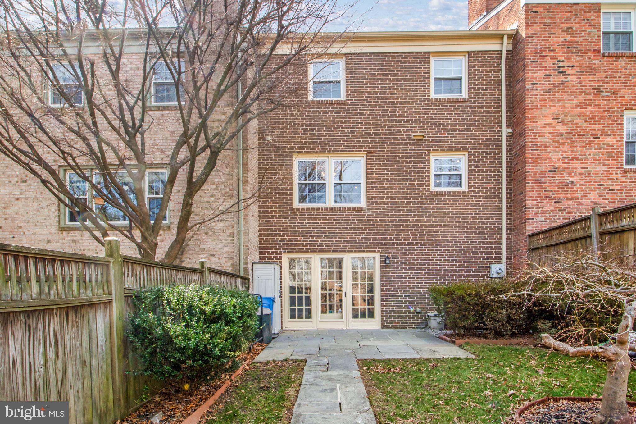 STONEHURST - Residential