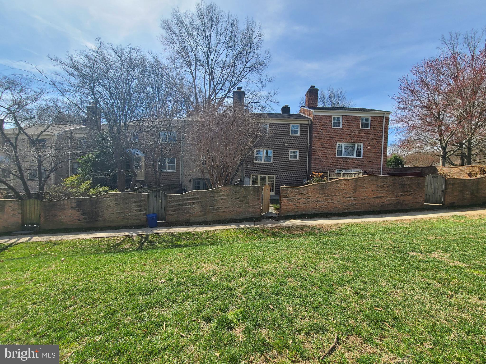 STONEHURST - Residential