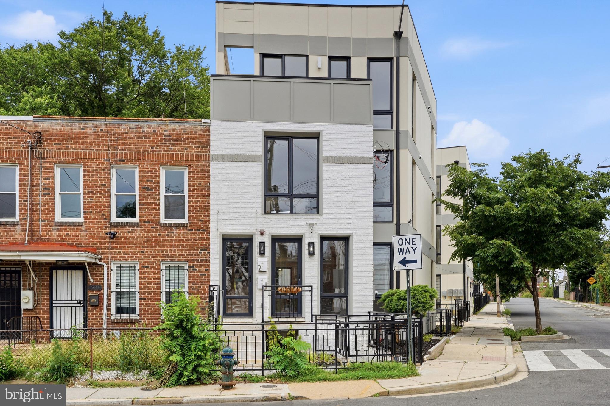 1850 CAPITOL AVENUE NE 2