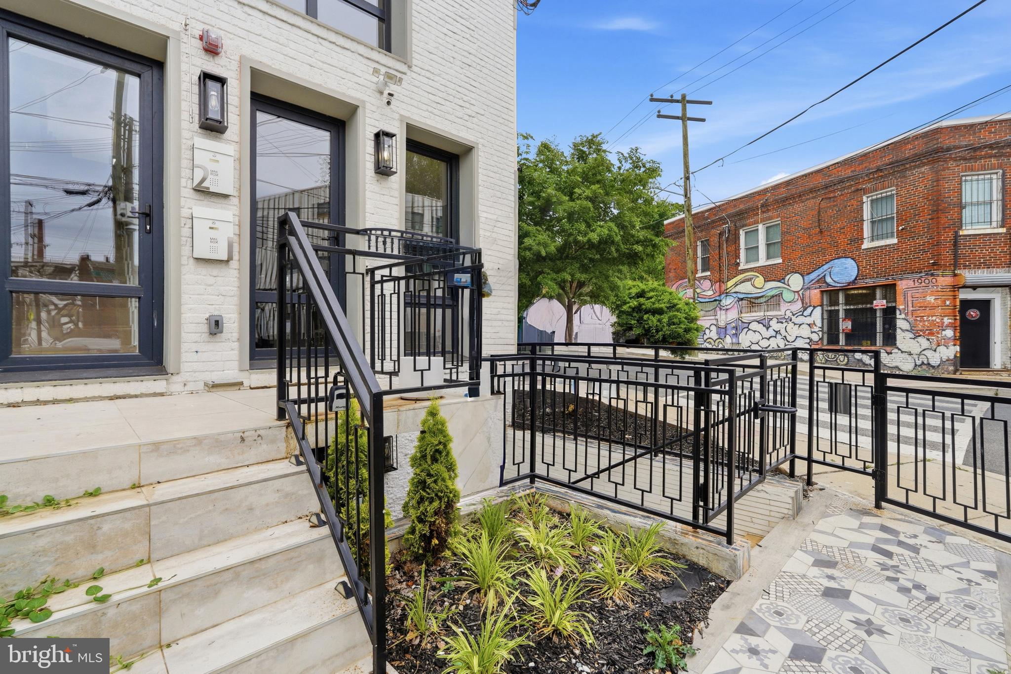 1850 CAPITOL AVENUE NE 2