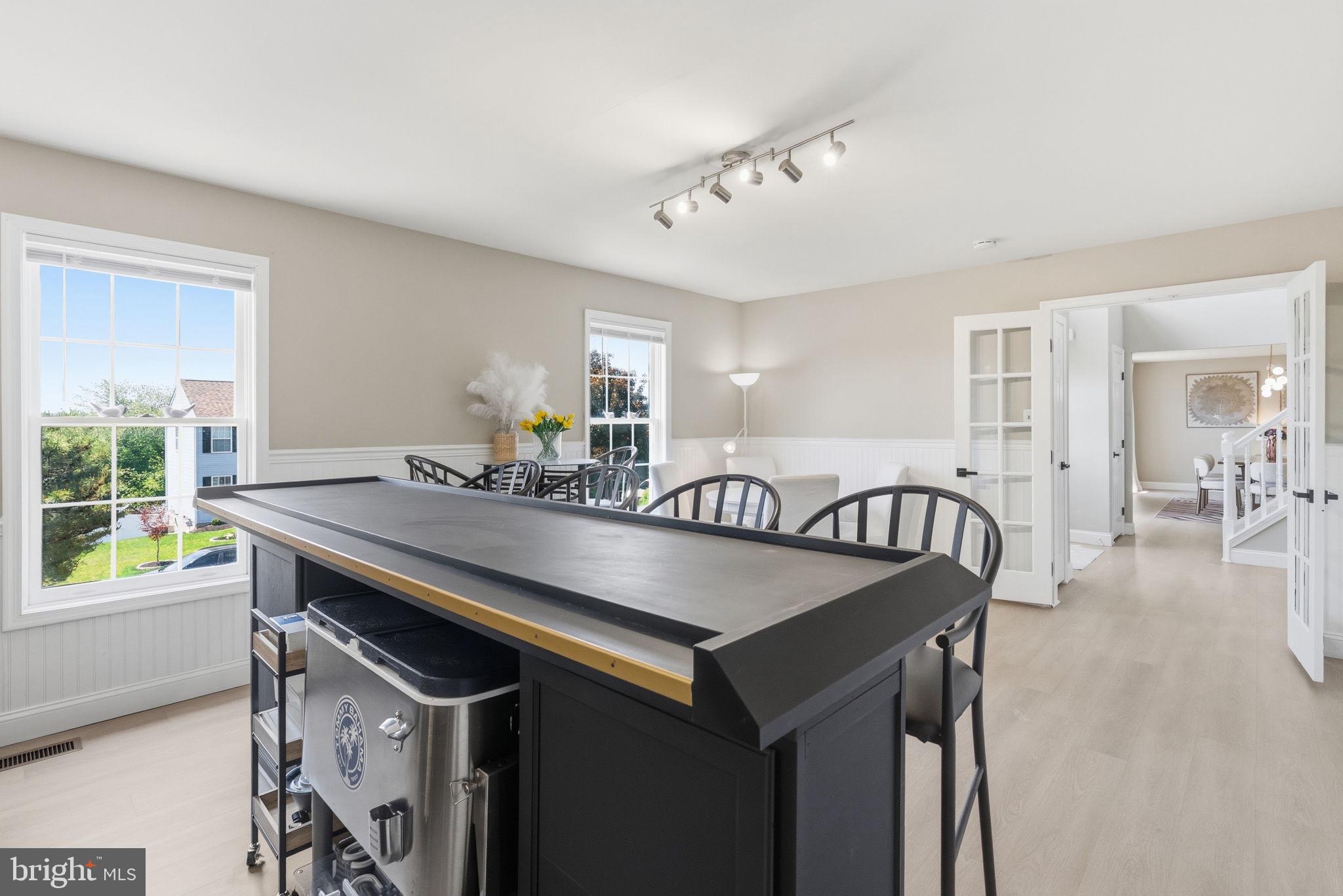 WINDING BROOK ESTS - Residential