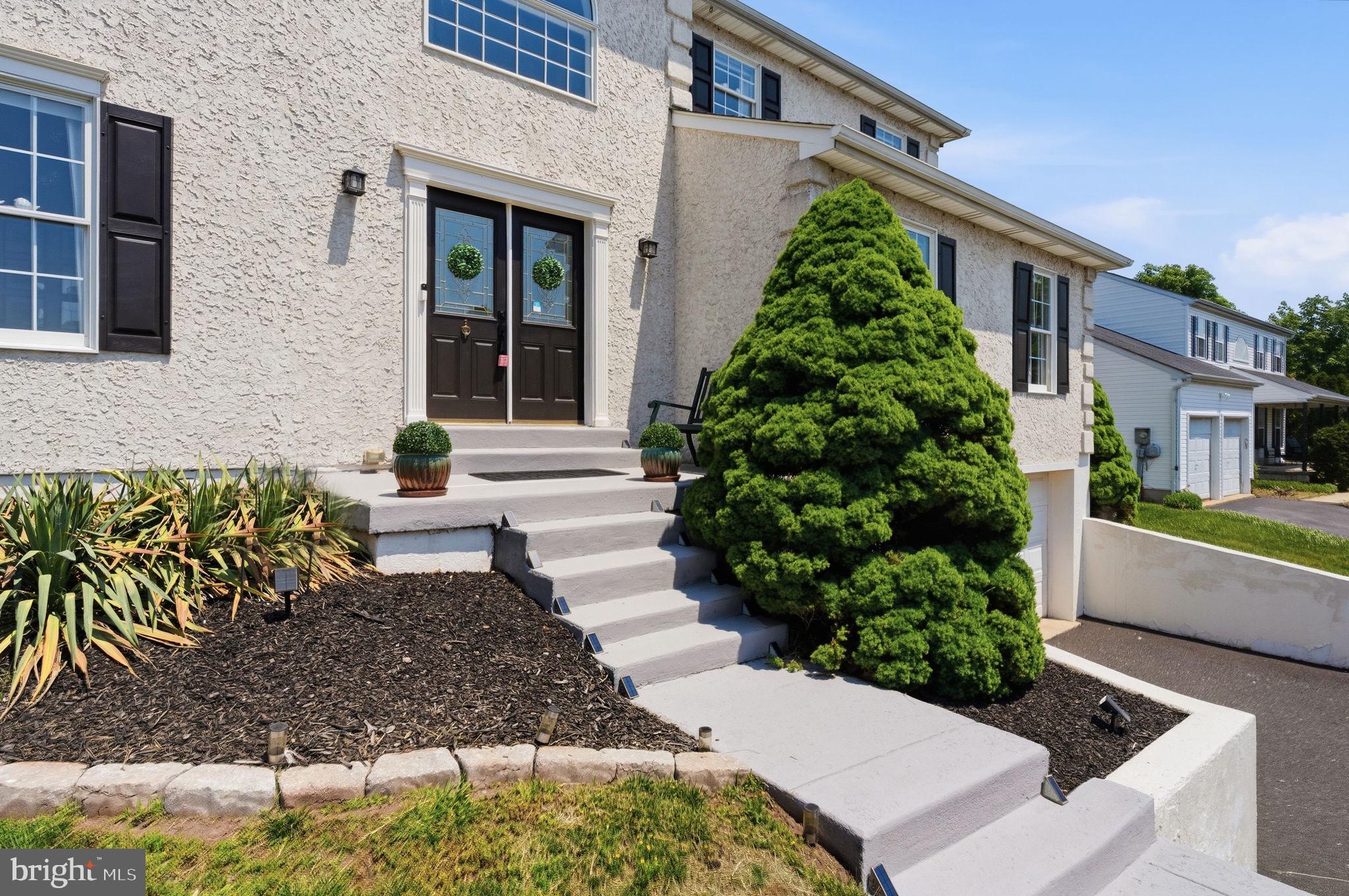 WINDING BROOK ESTS - Residential