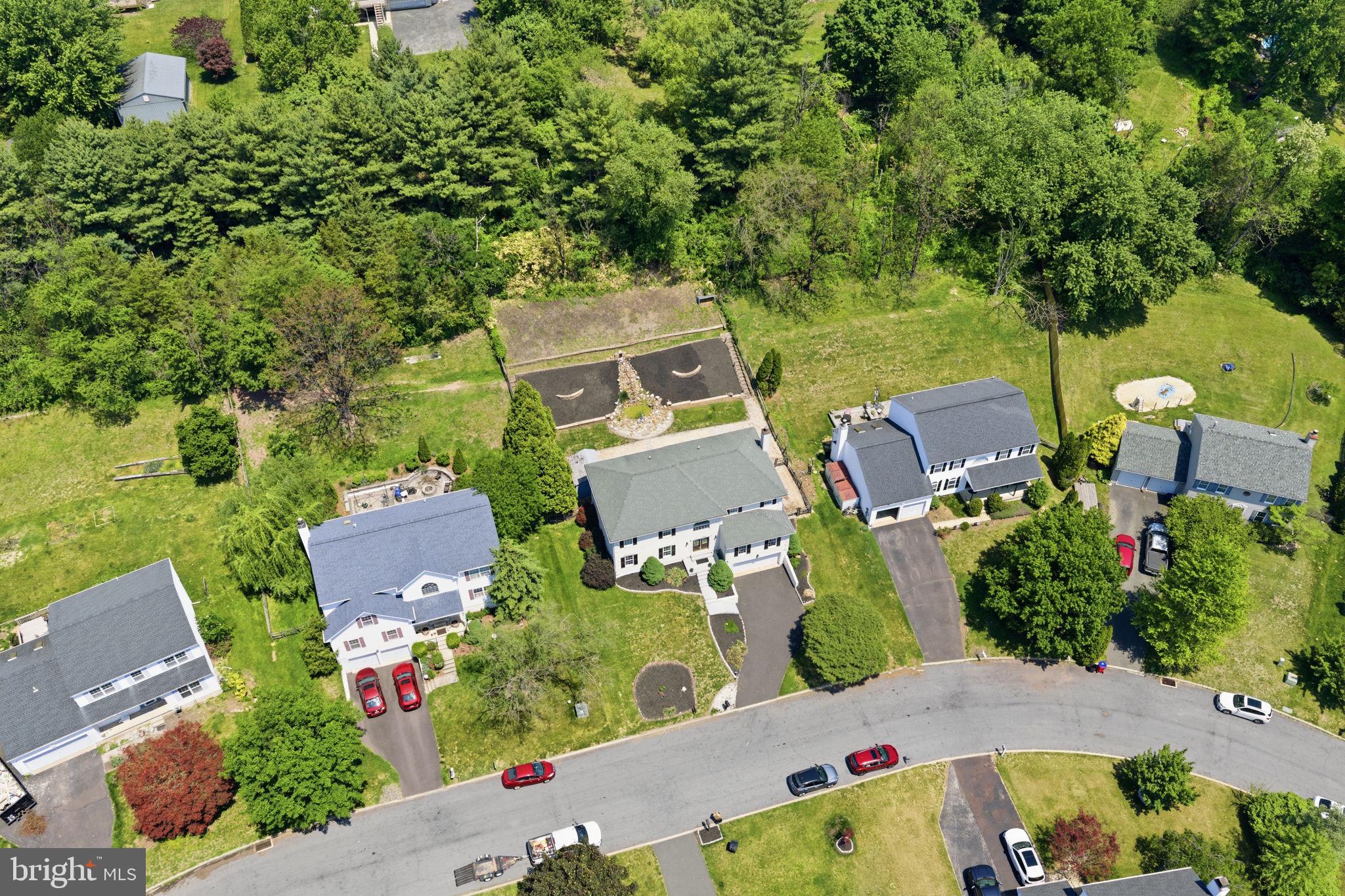 WINDING BROOK ESTS - Residential