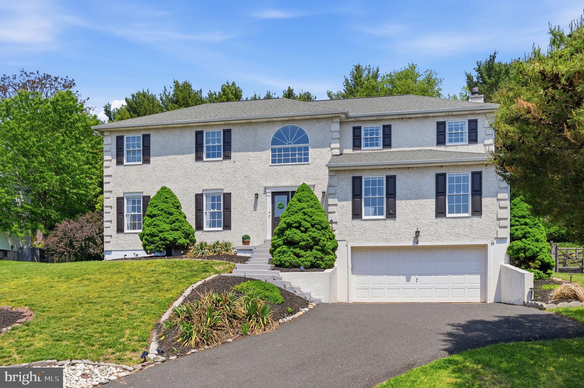 WINDING BROOK ESTS - Residential