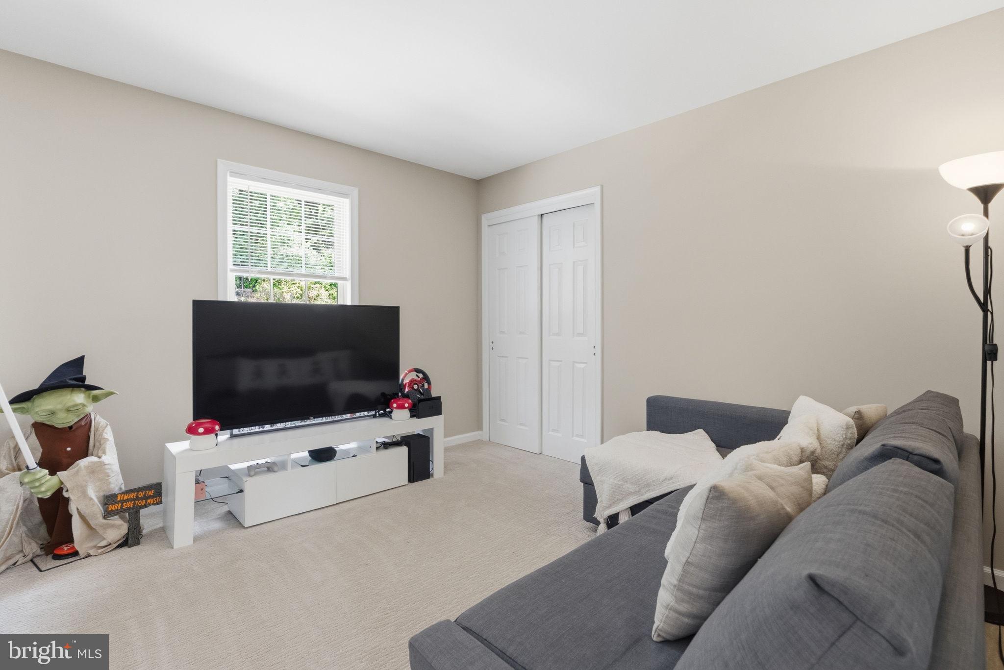 WINDING BROOK ESTS - Residential