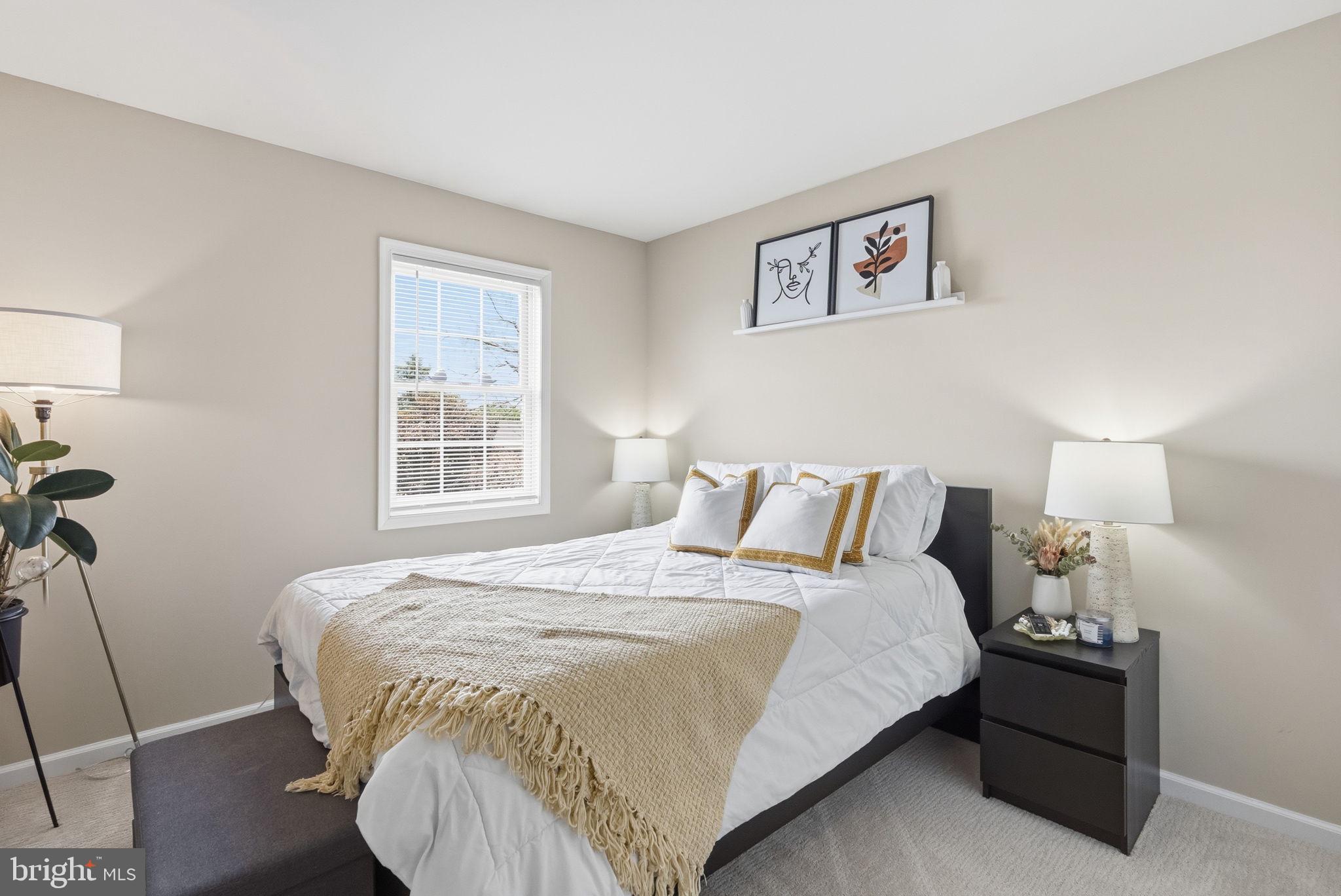 WINDING BROOK ESTS - Residential