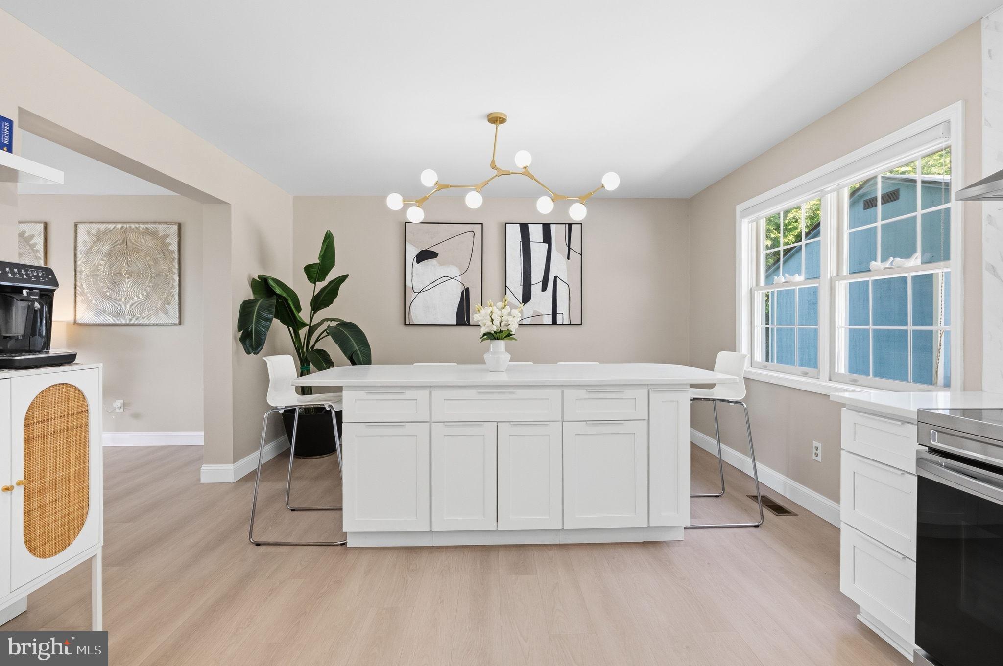 WINDING BROOK ESTS - Residential