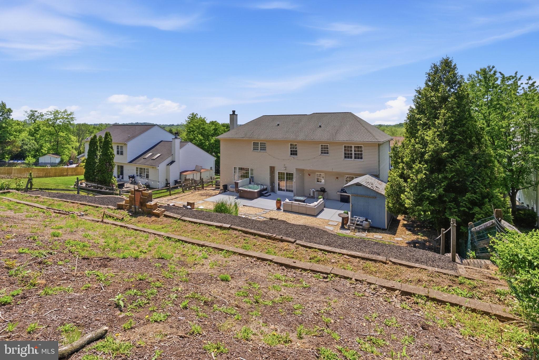 WINDING BROOK ESTS - Residential