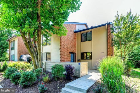 Photo of 11607 Hunters Green Court, RESTON, VA 20191 (MLS # VAFX2341804)