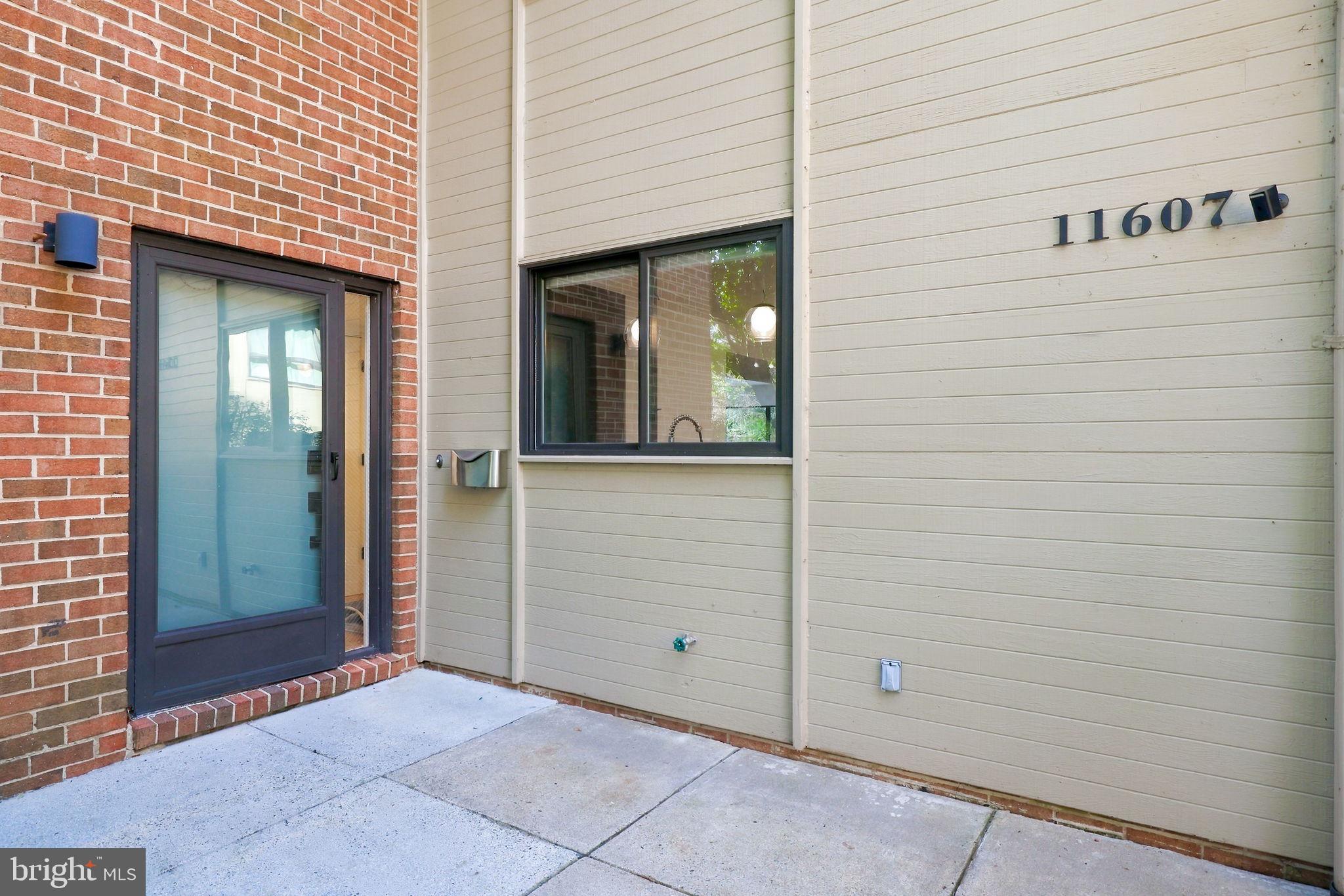 11607 HUNTERS GREEN COURT