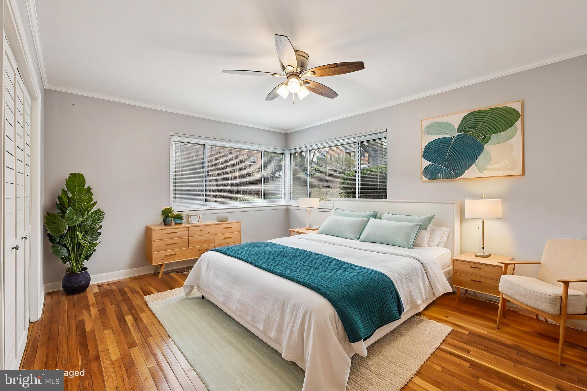 SUMNER COURT - Residential