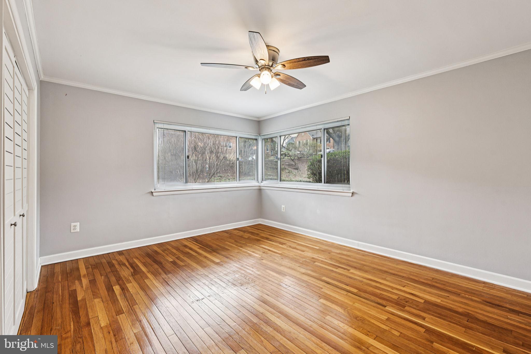 SUMNER COURT - Residential