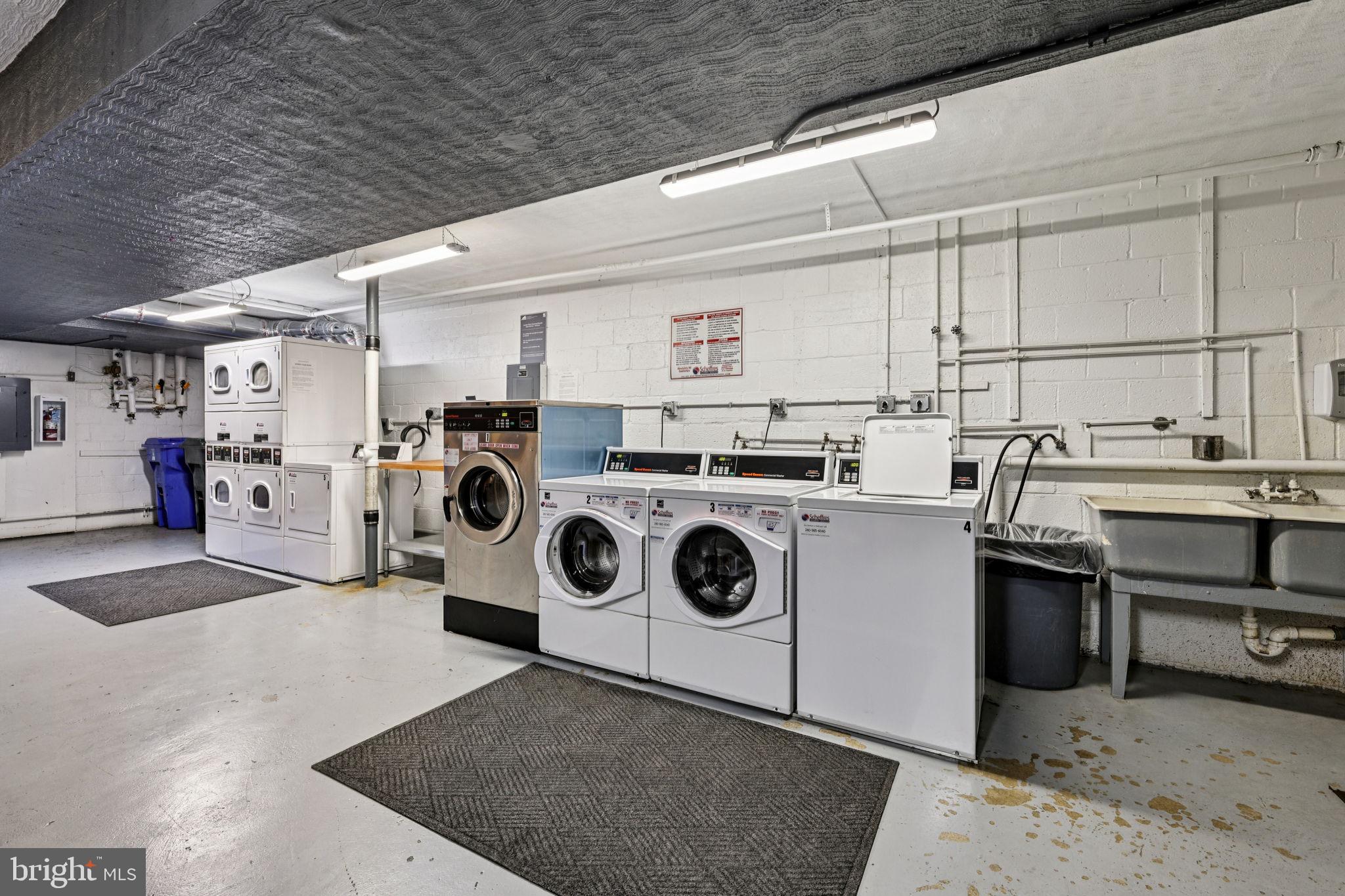 SUMNER COURT - Residential