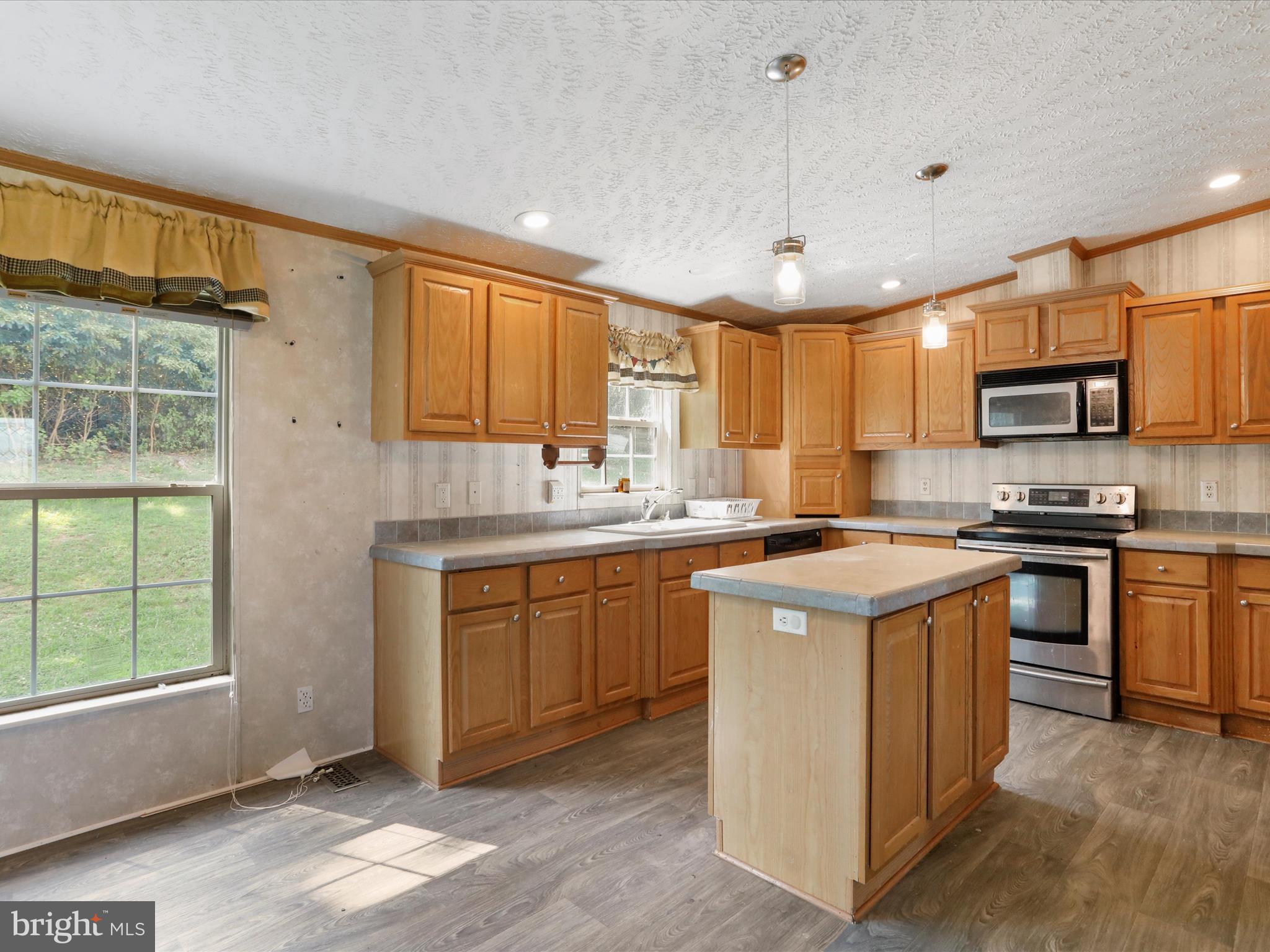 FORT HILL ESTATES - Residential