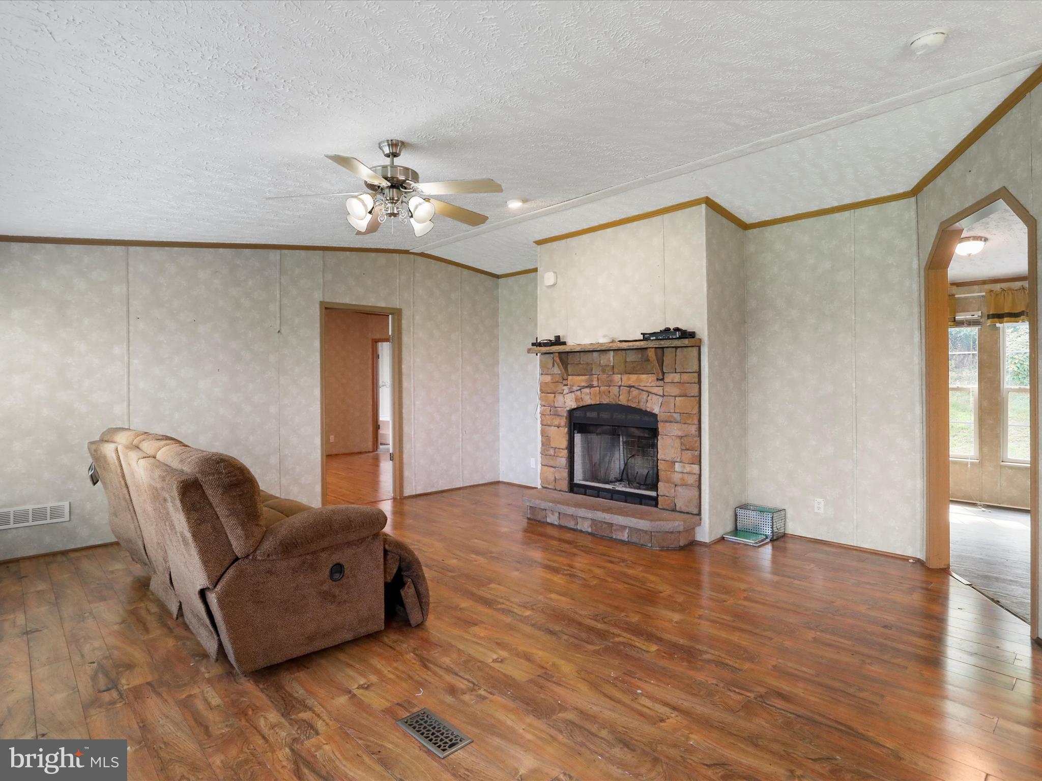 FORT HILL ESTATES - Residential