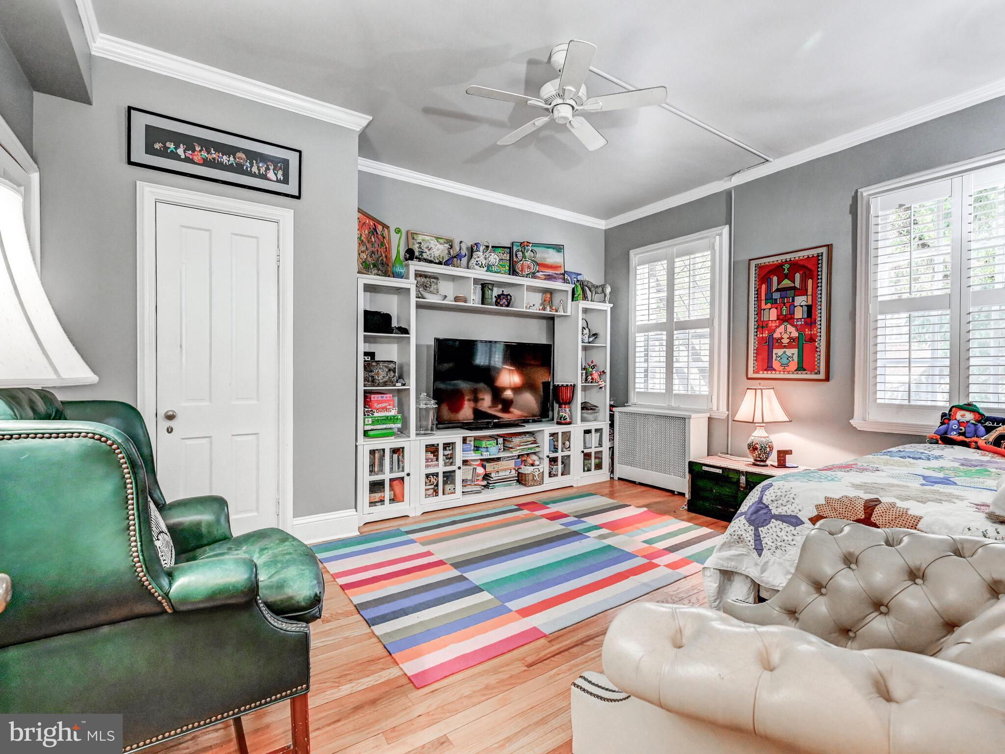 ROLAND PARK - Residential