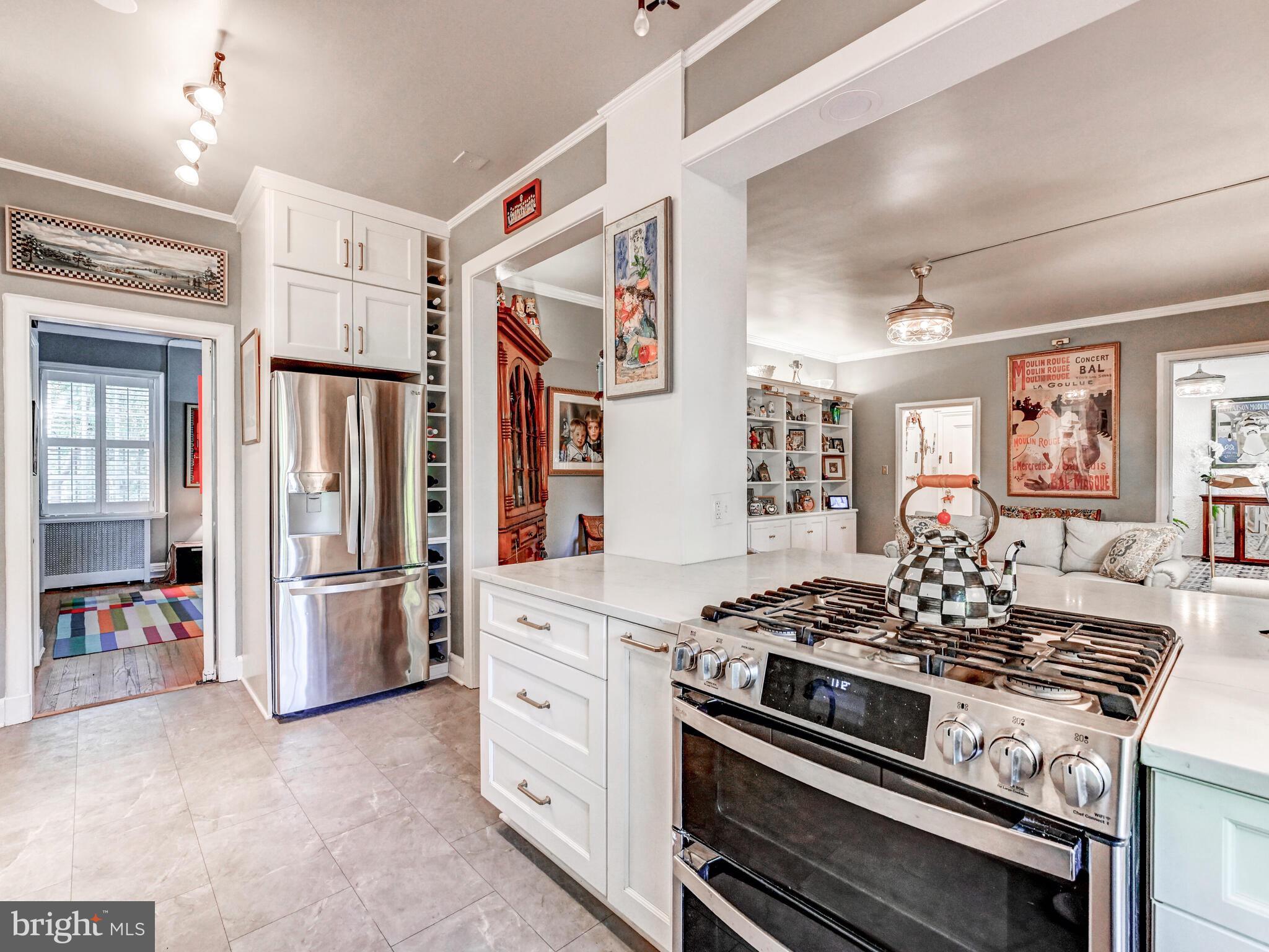 ROLAND PARK - Residential