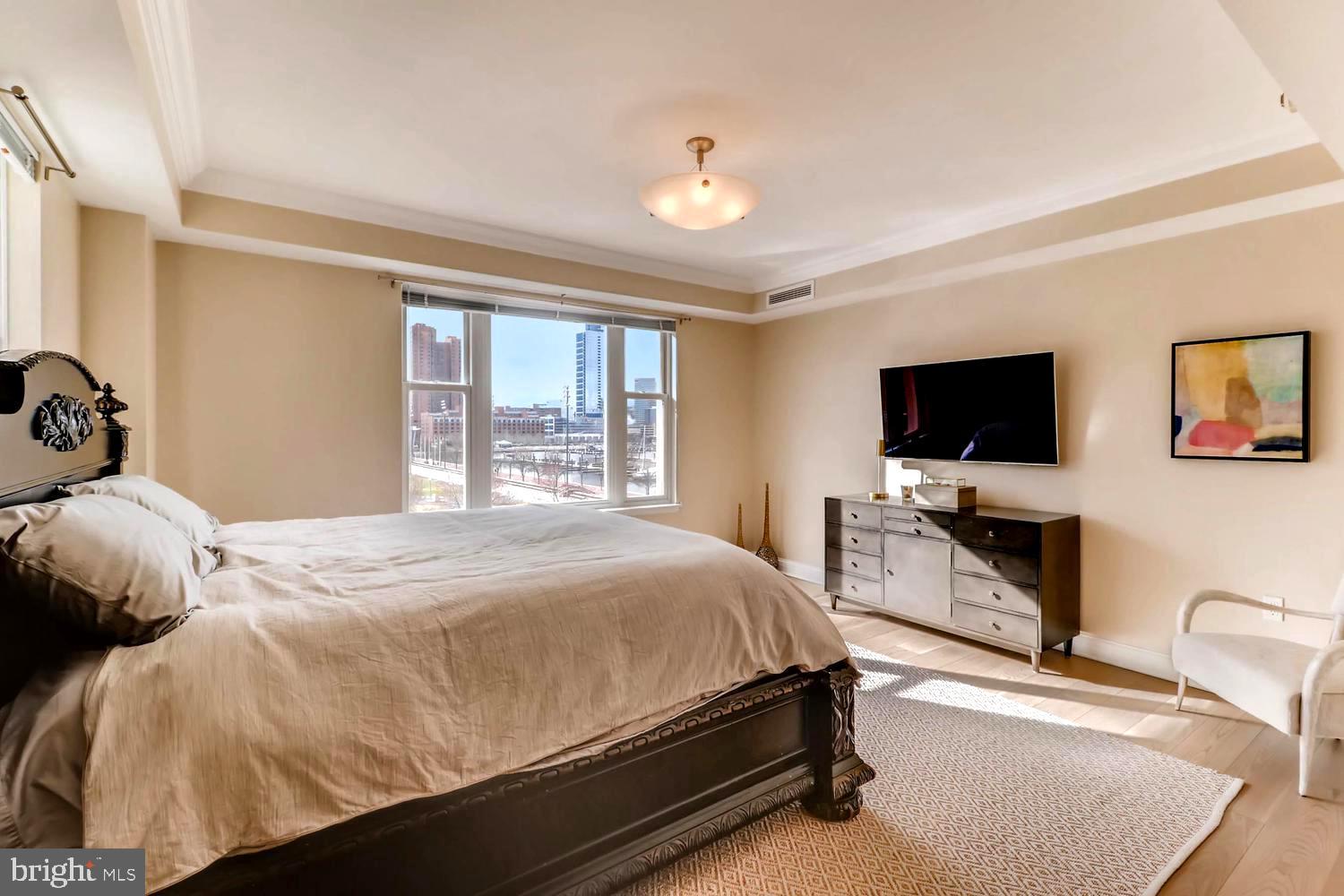 THE RITZ-CARLTON RESIDENCES - Residential