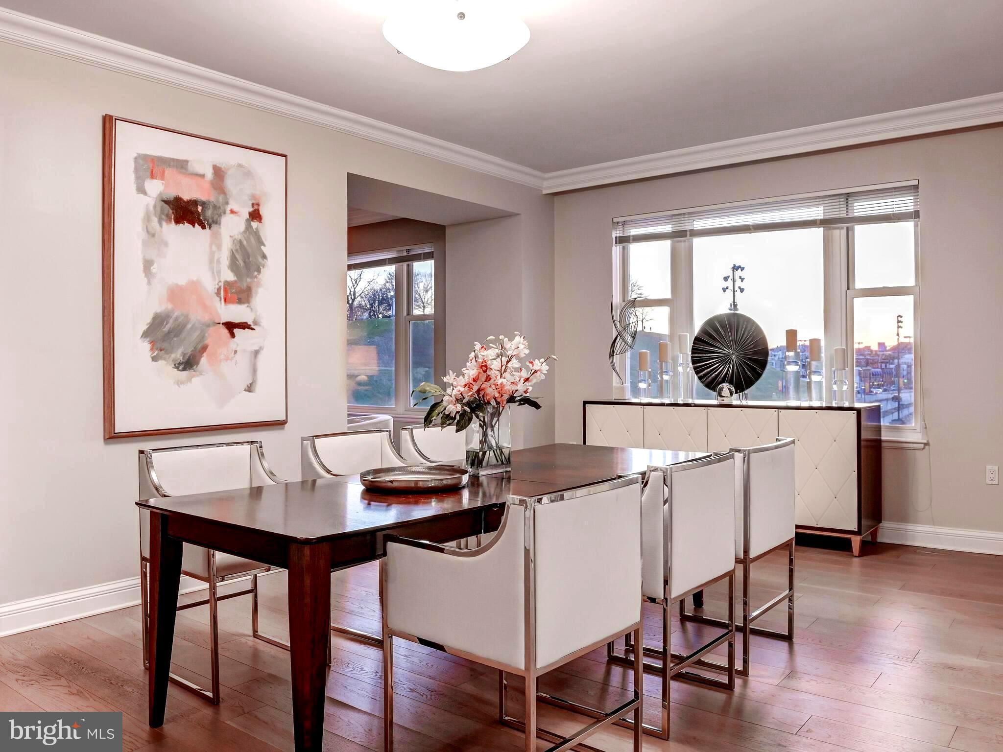 THE RITZ-CARLTON RESIDENCES - Residential