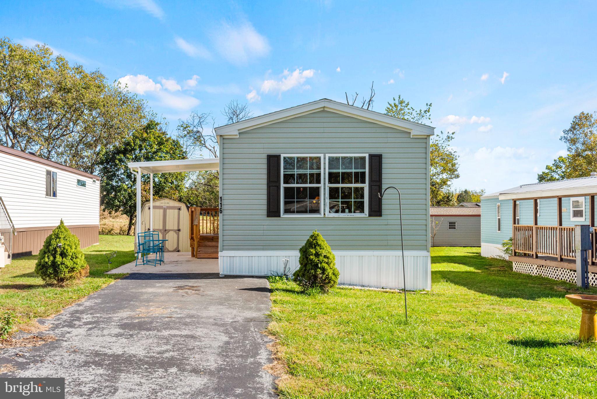 BROWNSTONE PARK - Residential