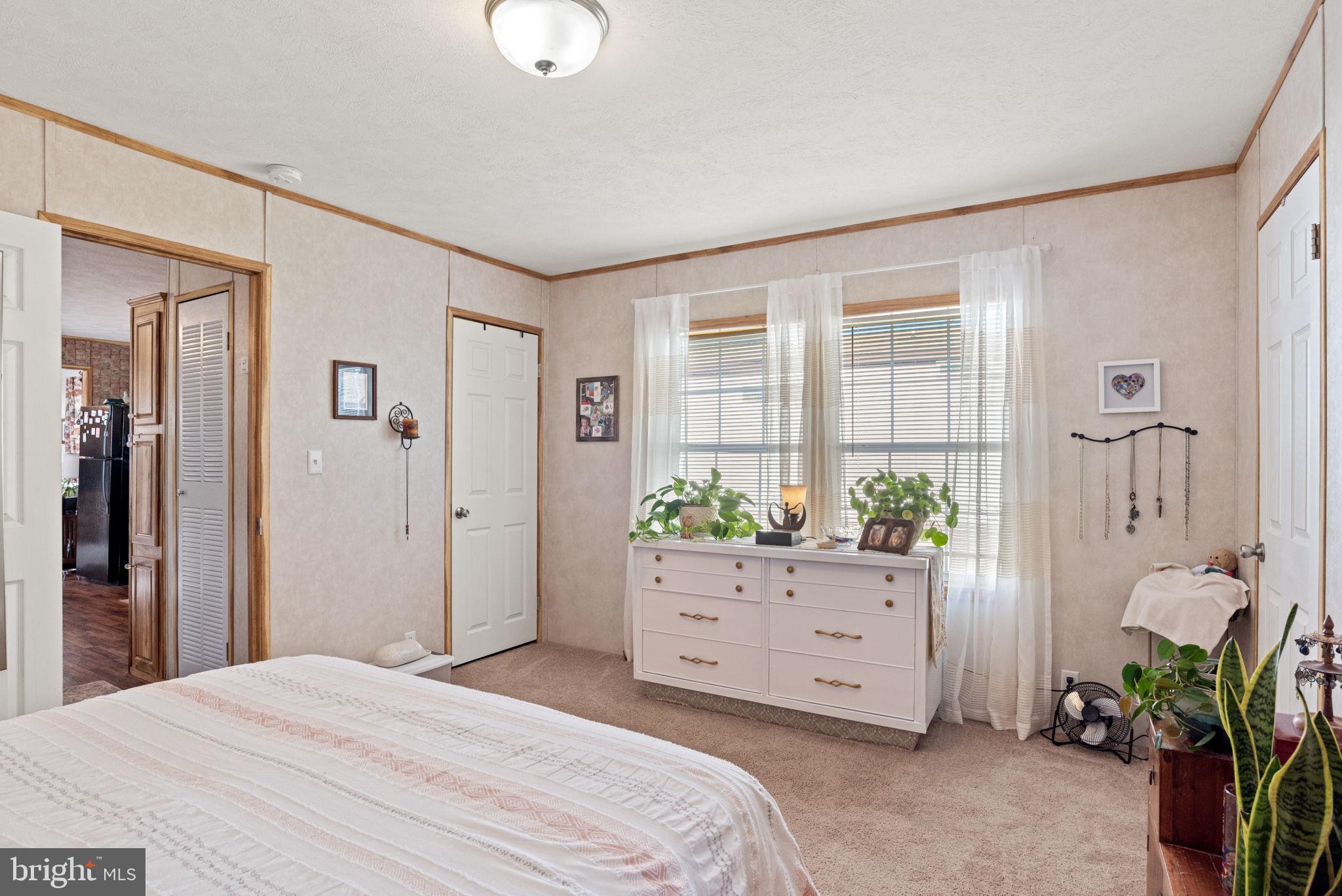 BROWNSTONE PARK - Residential