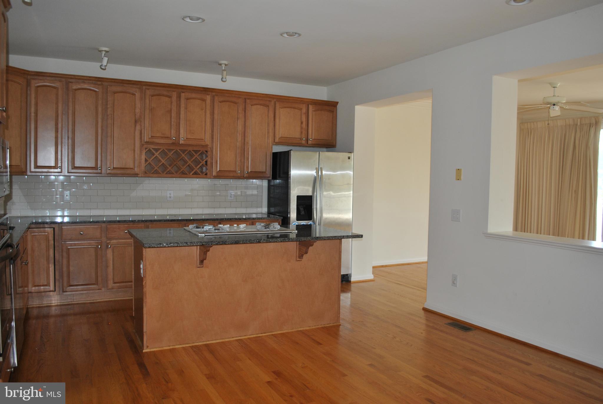 SOMERSET LAKE - Residential Lease