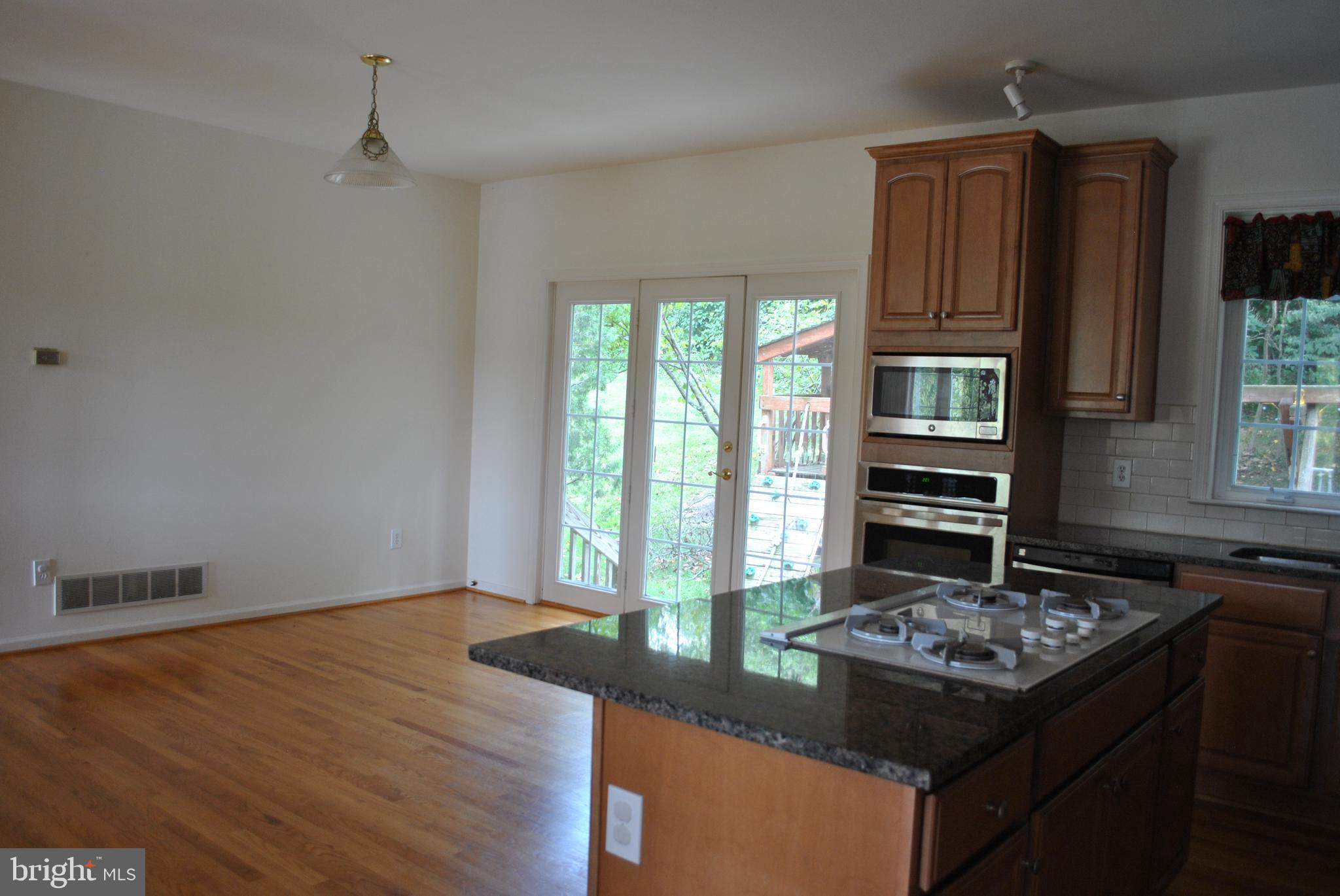 SOMERSET LAKE - Residential Lease