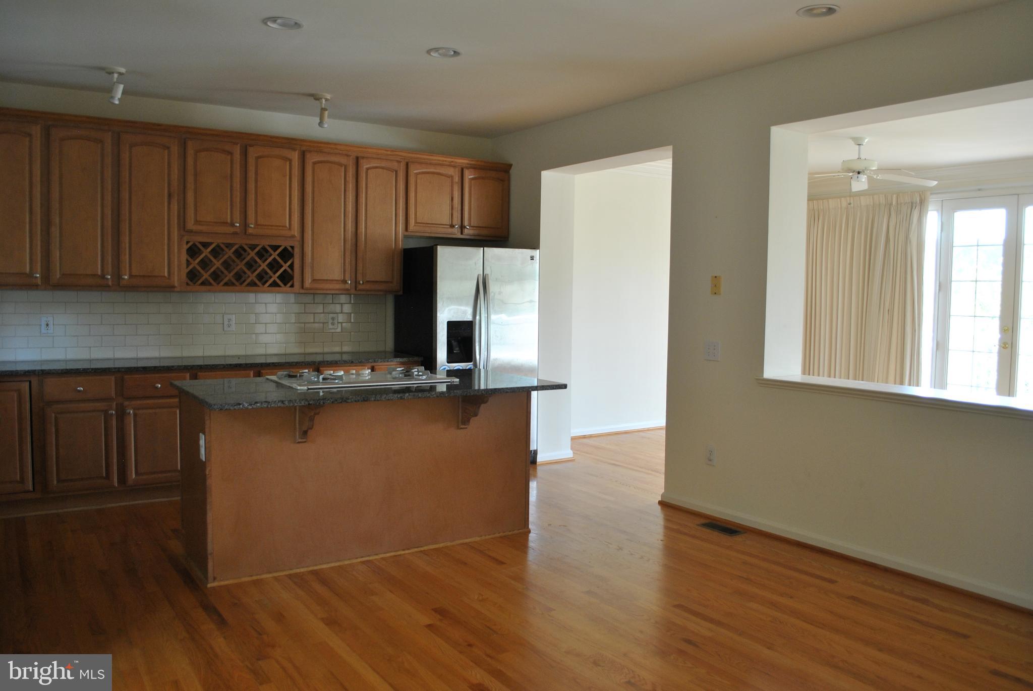 SOMERSET LAKE - Residential Lease