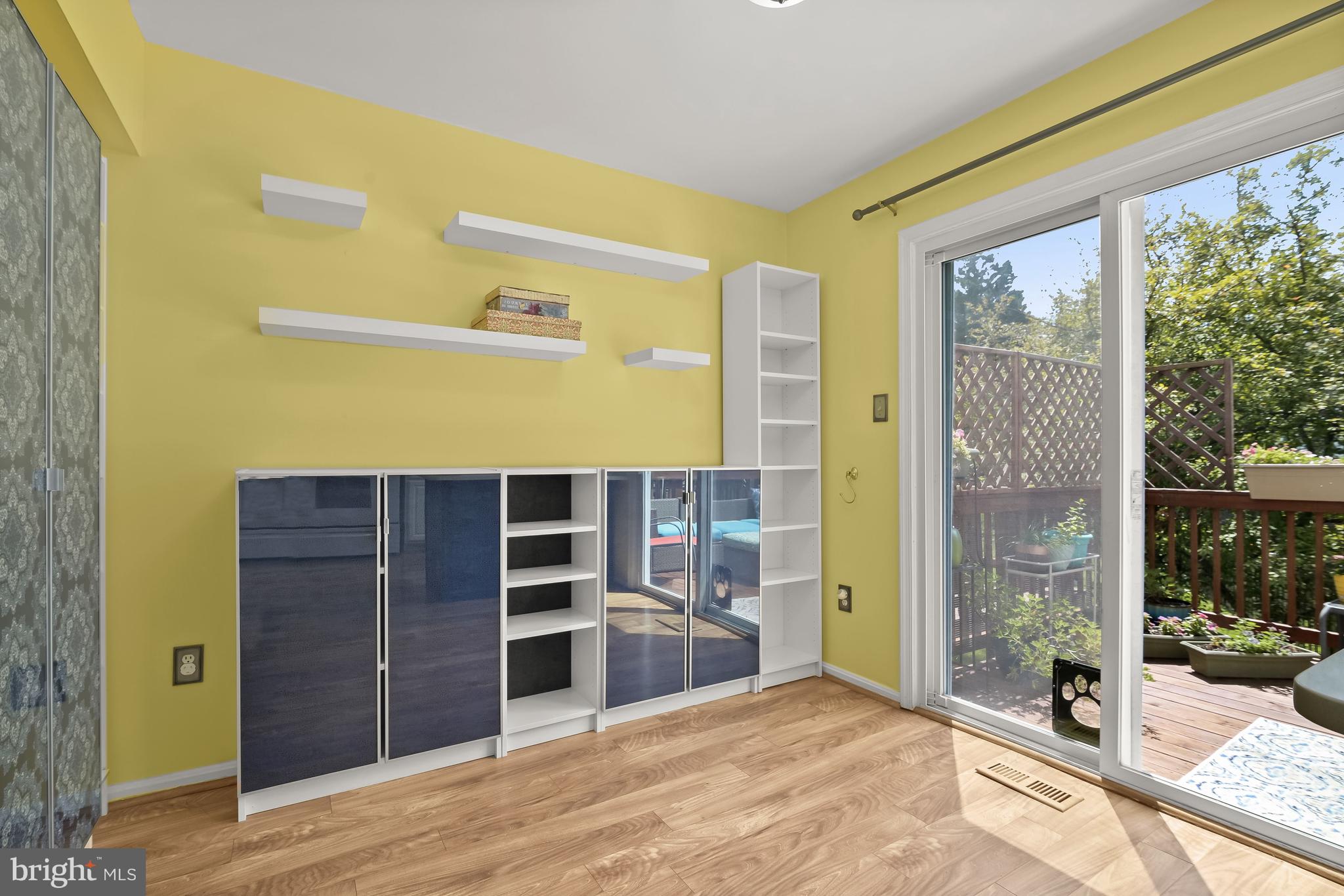 LAUREL LAKES PLAT 2 - Residential