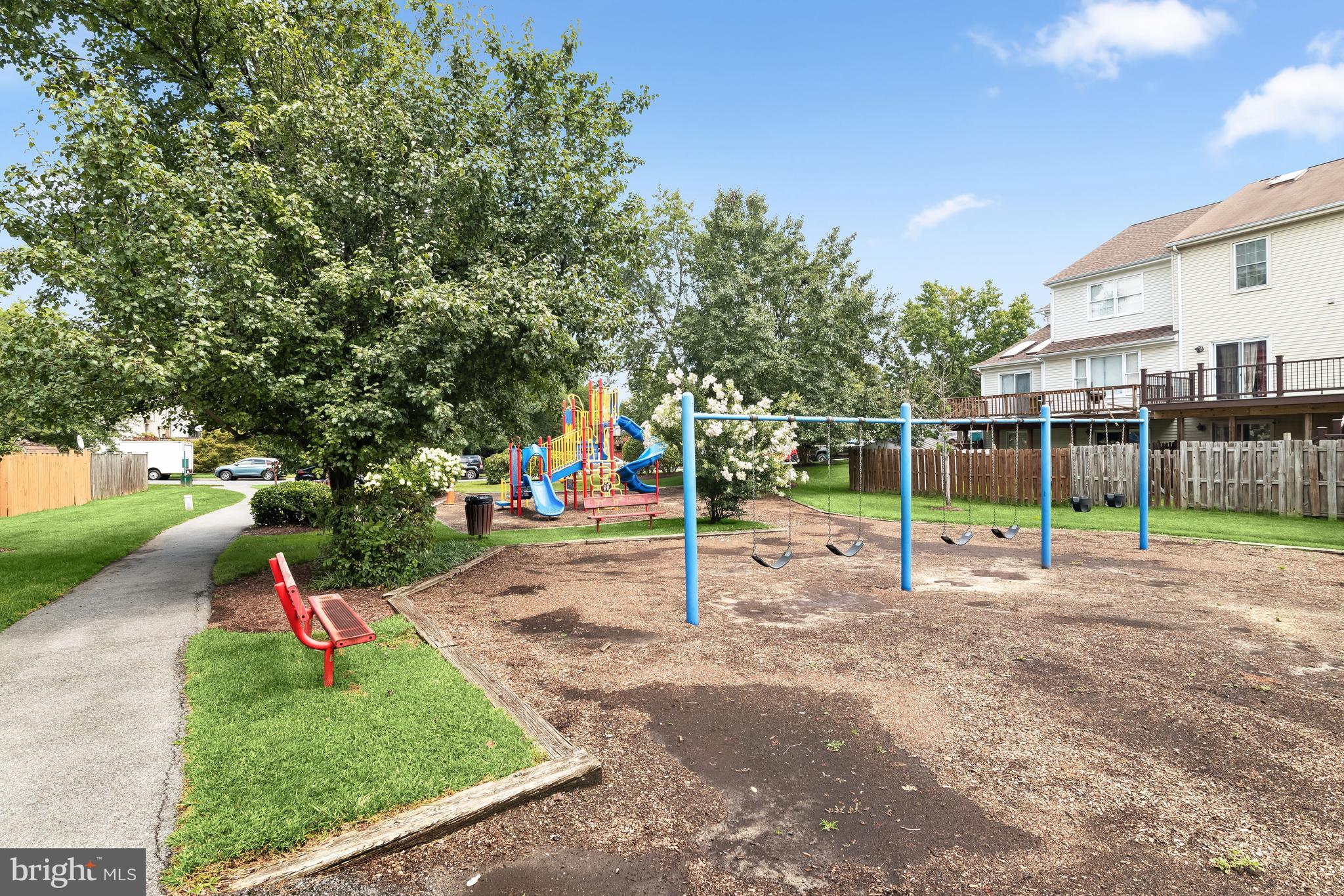 LAUREL LAKES PLAT 2 - Residential