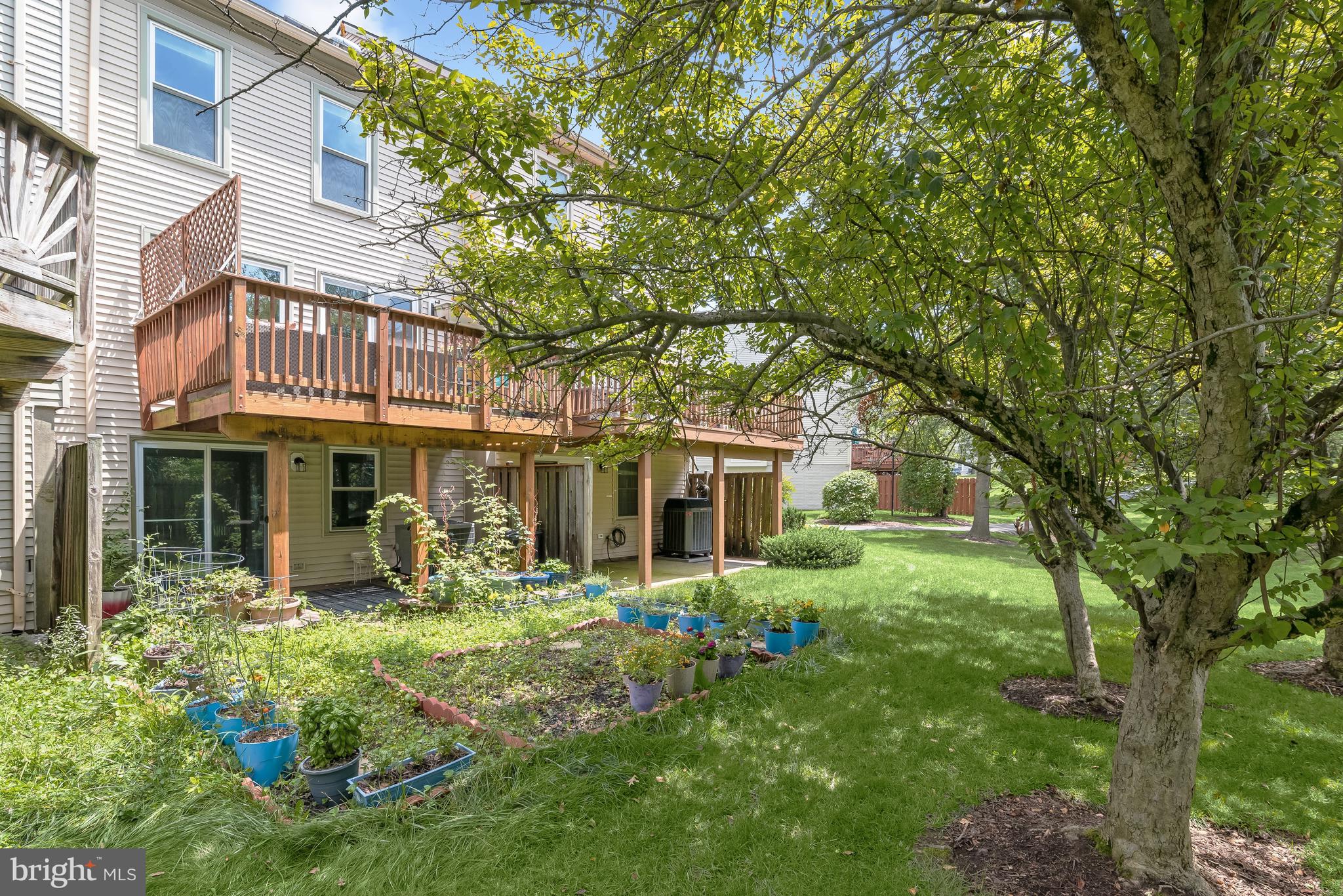 LAUREL LAKES PLAT 2 - Residential