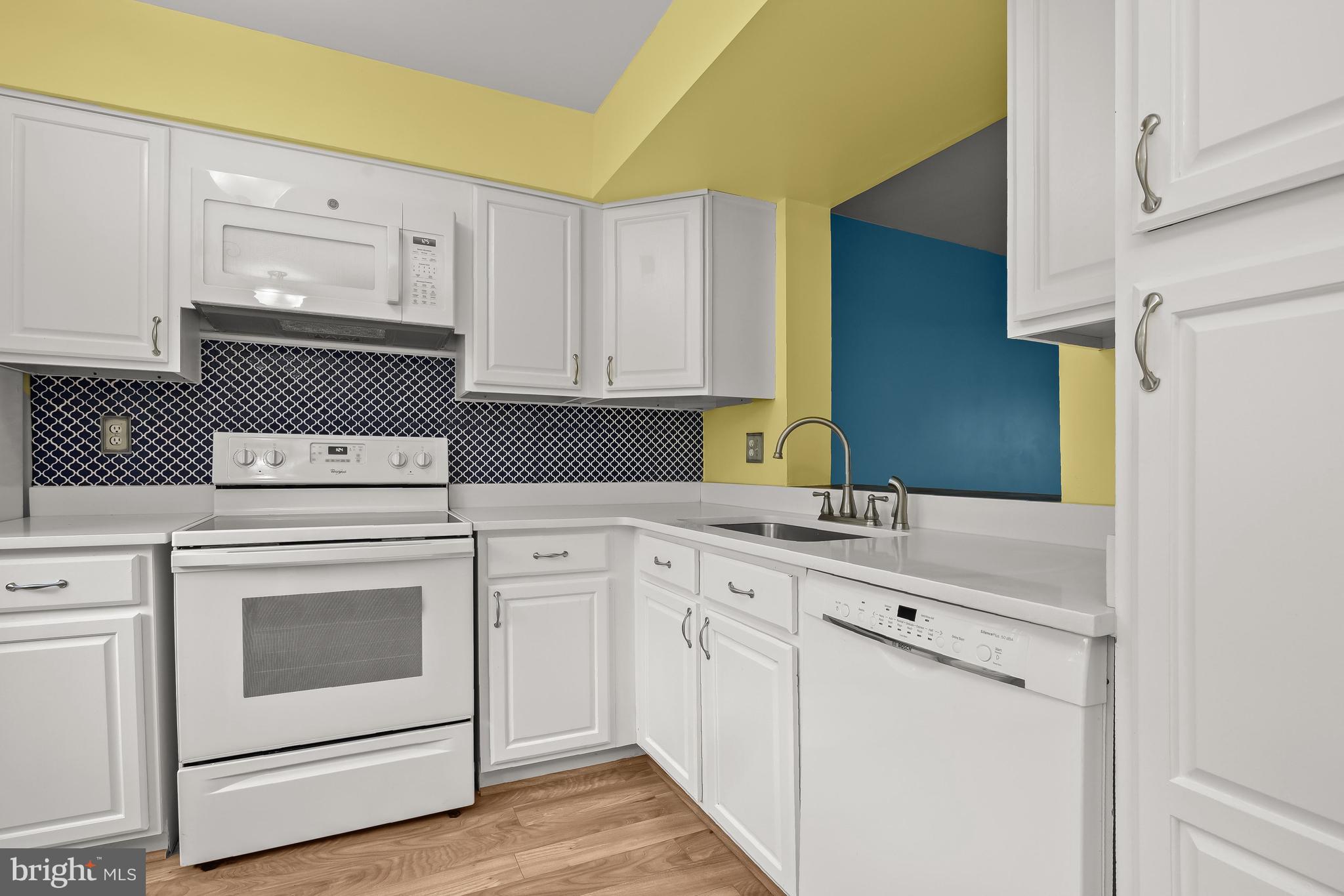 LAUREL LAKES PLAT 2 - Residential