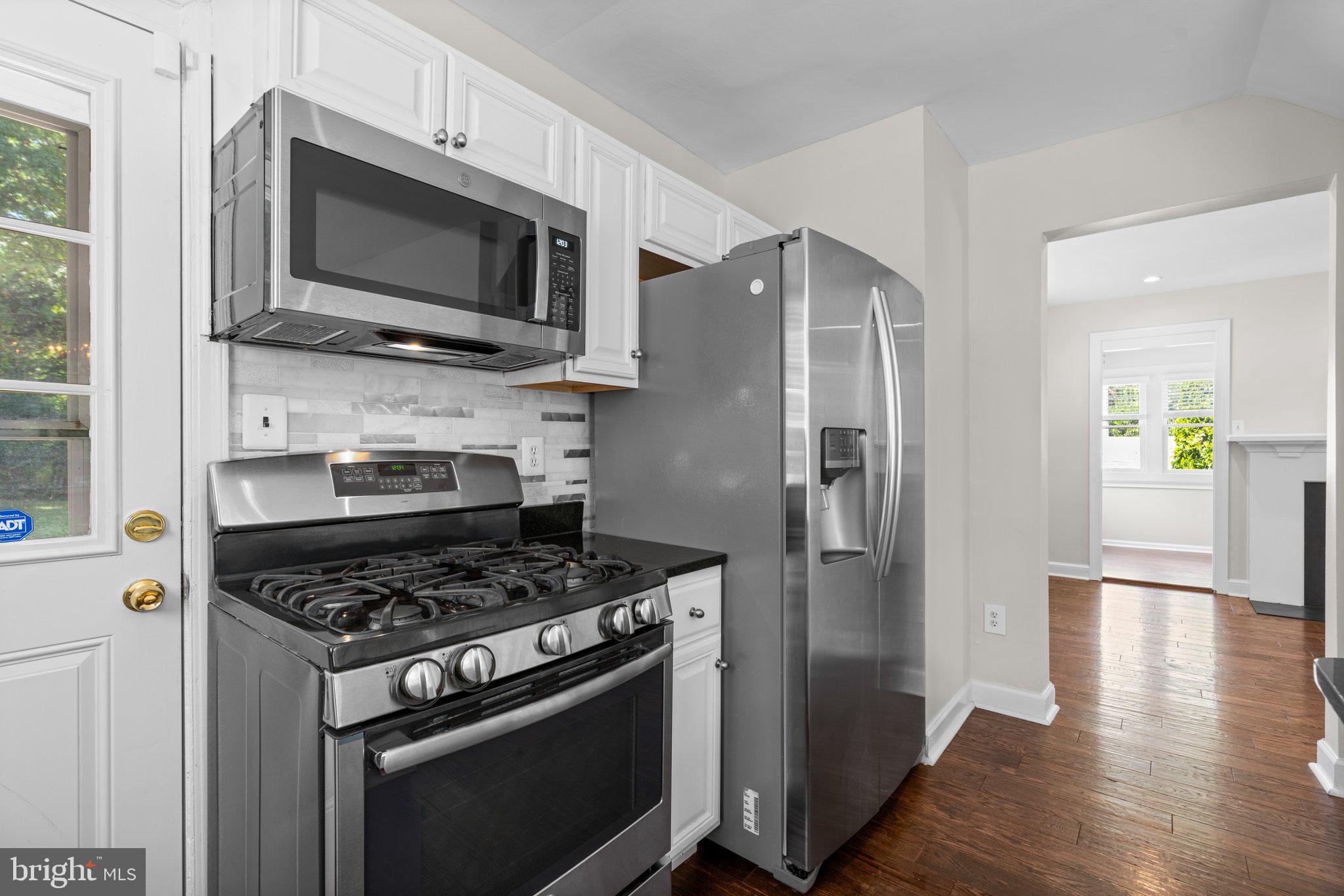 GLEN COVE - Residential Lease