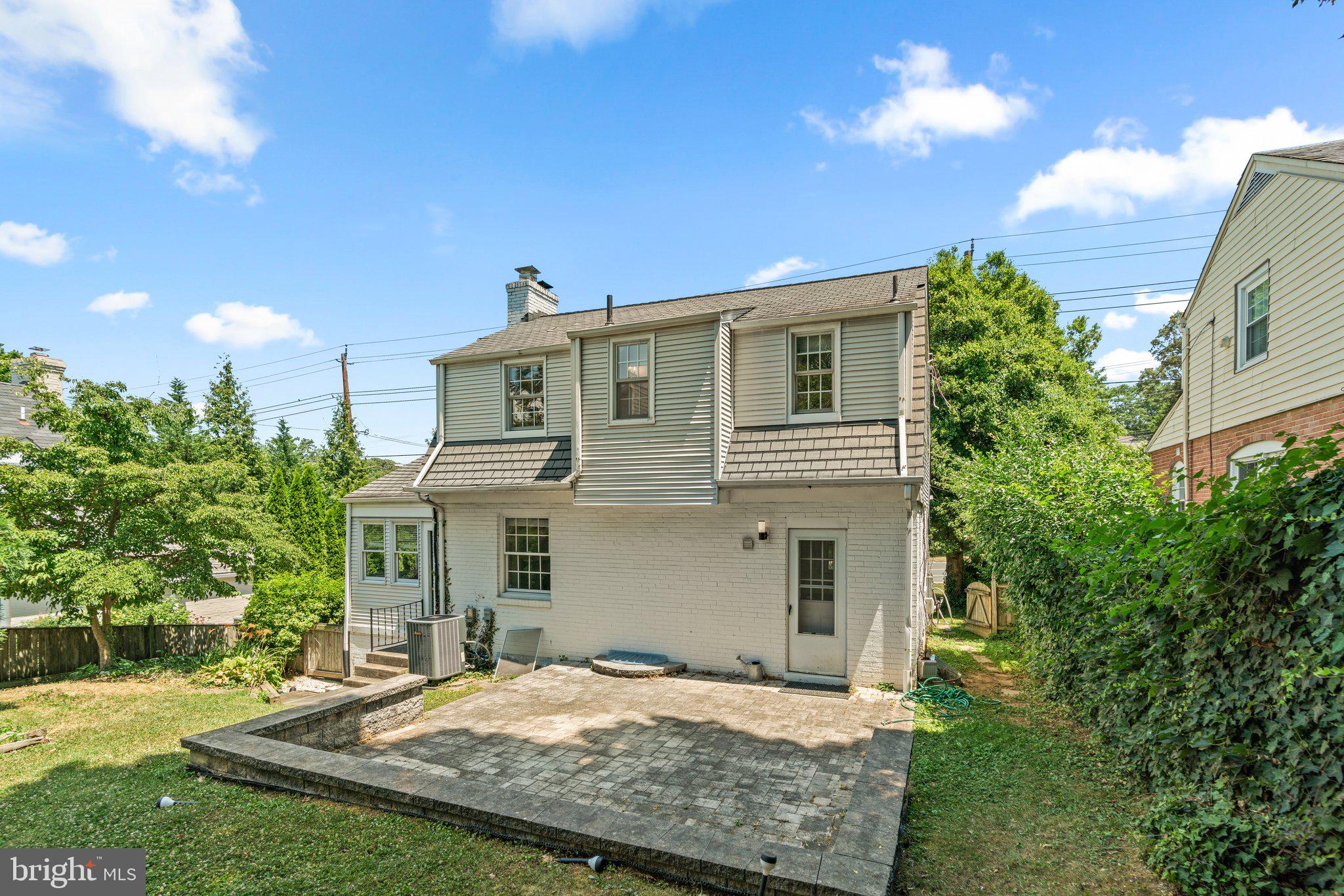 GLEN COVE - Residential Lease